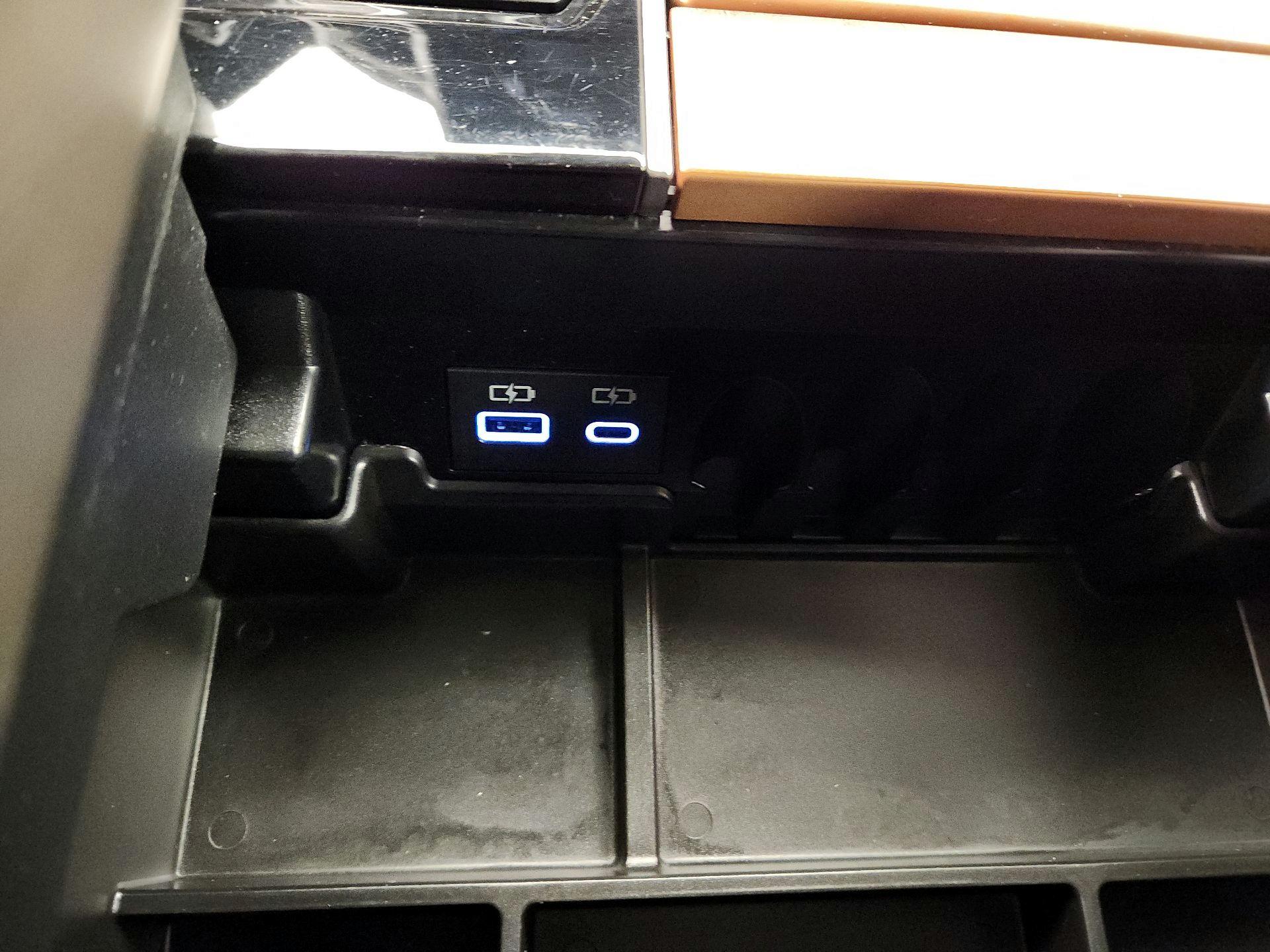 Thumbnail: 2022 Toyota Tundra - 18