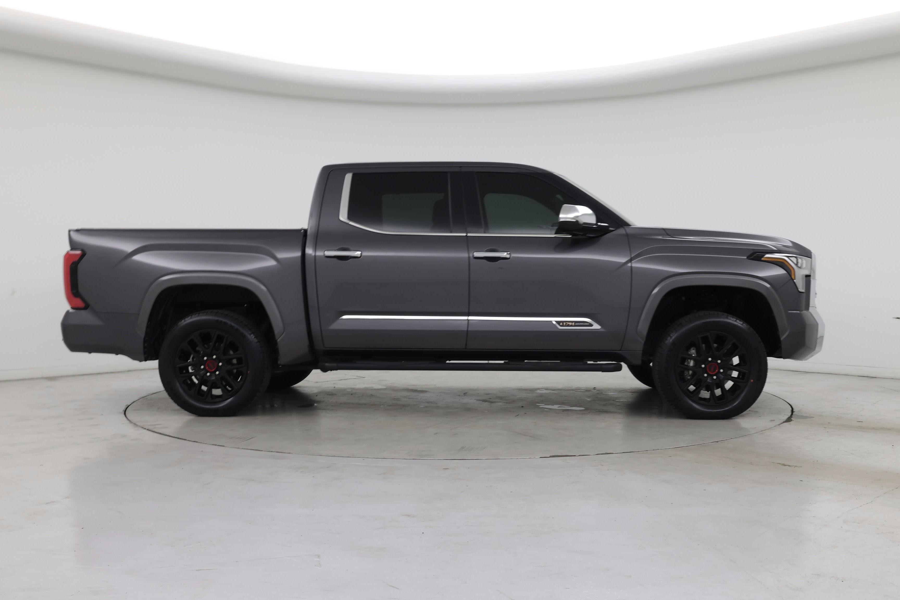 Thumbnail: 2022 Toyota Tundra - 7