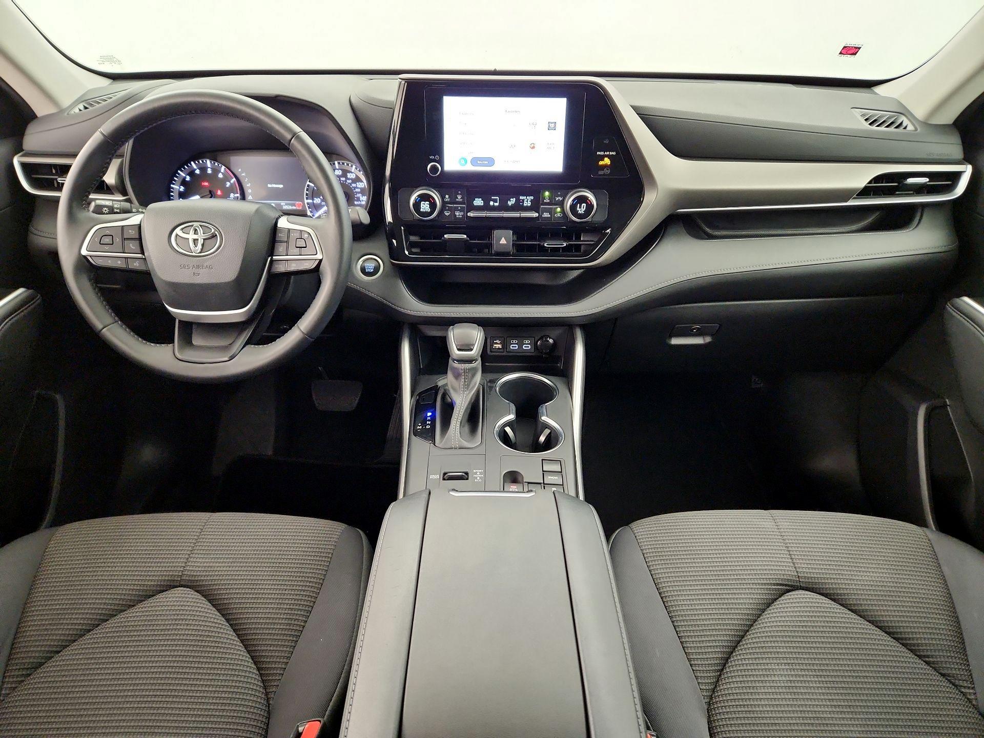 Thumbnail: 2024 Toyota Highlander - 9