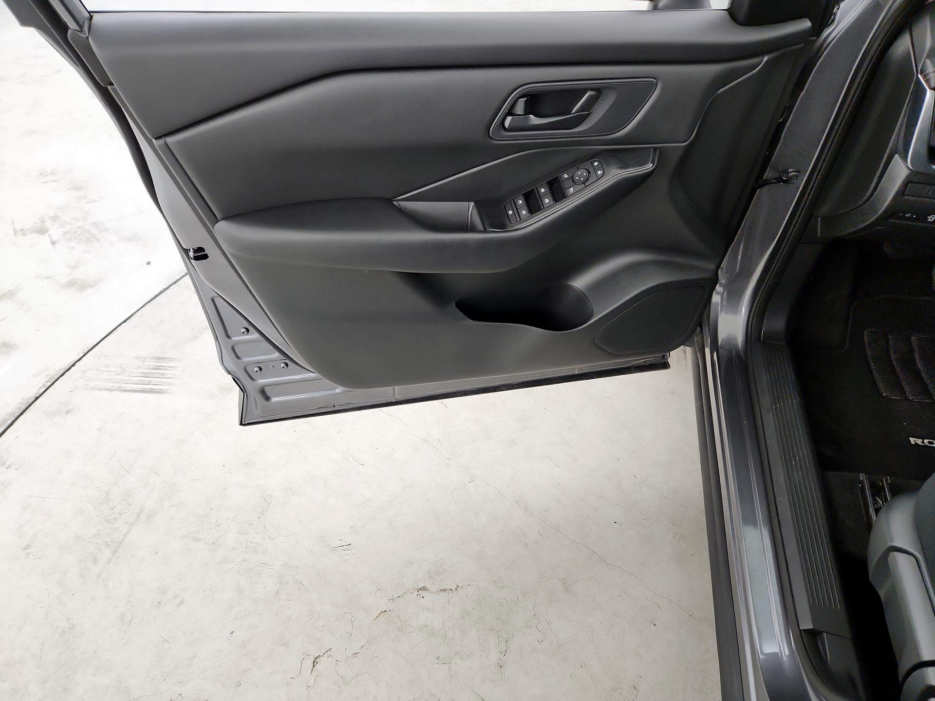 Thumbnail: 2024 Nissan Rogue - 12