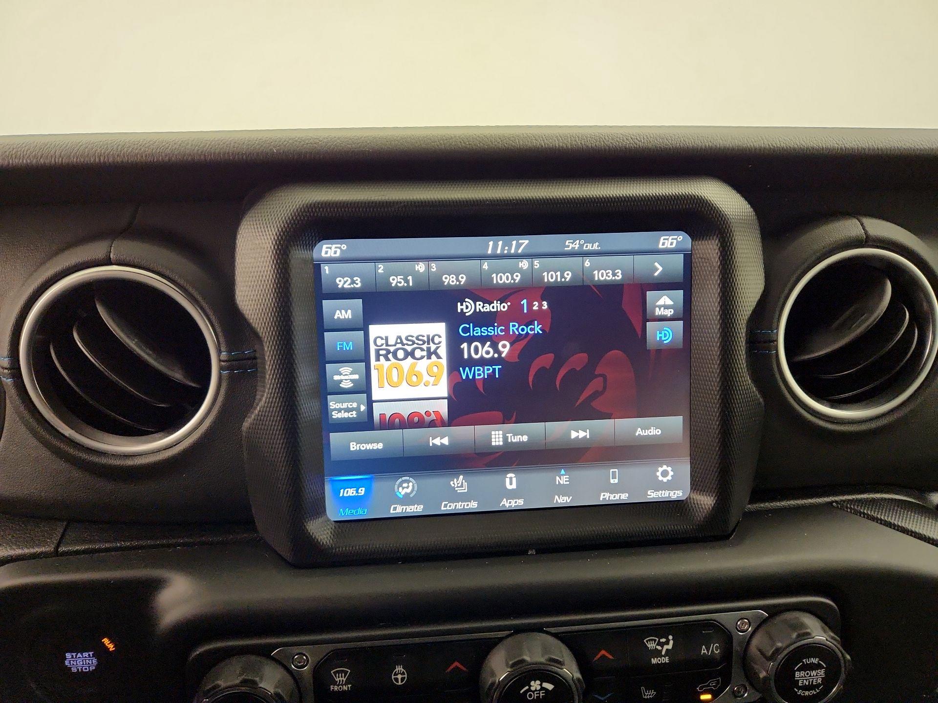 Thumbnail: 2021 Jeep Wrangler - 16