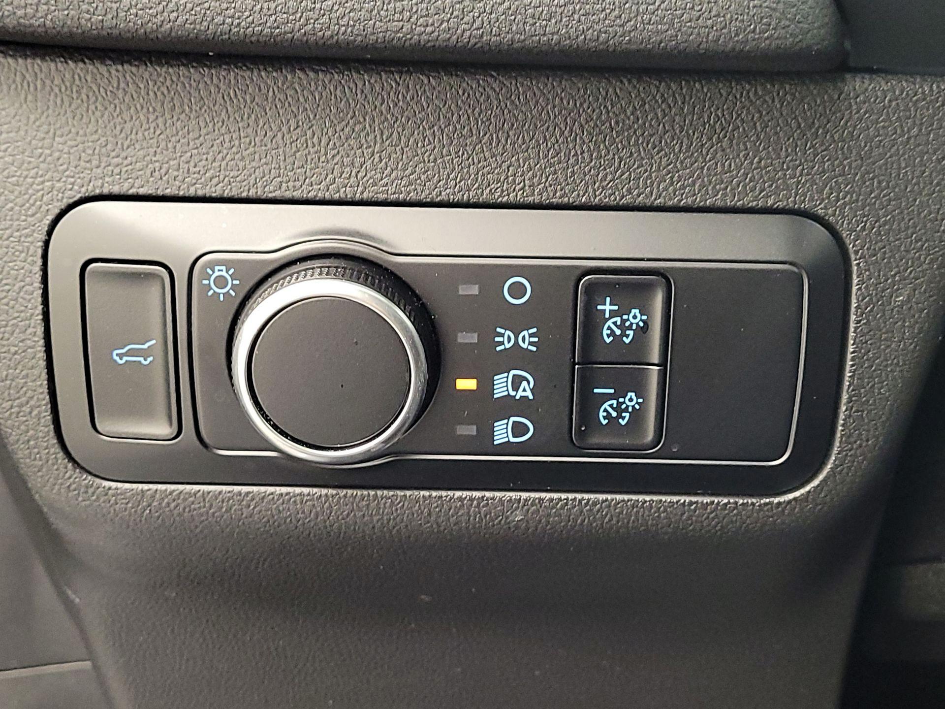 Thumbnail: 2023 Ford Escape - 13