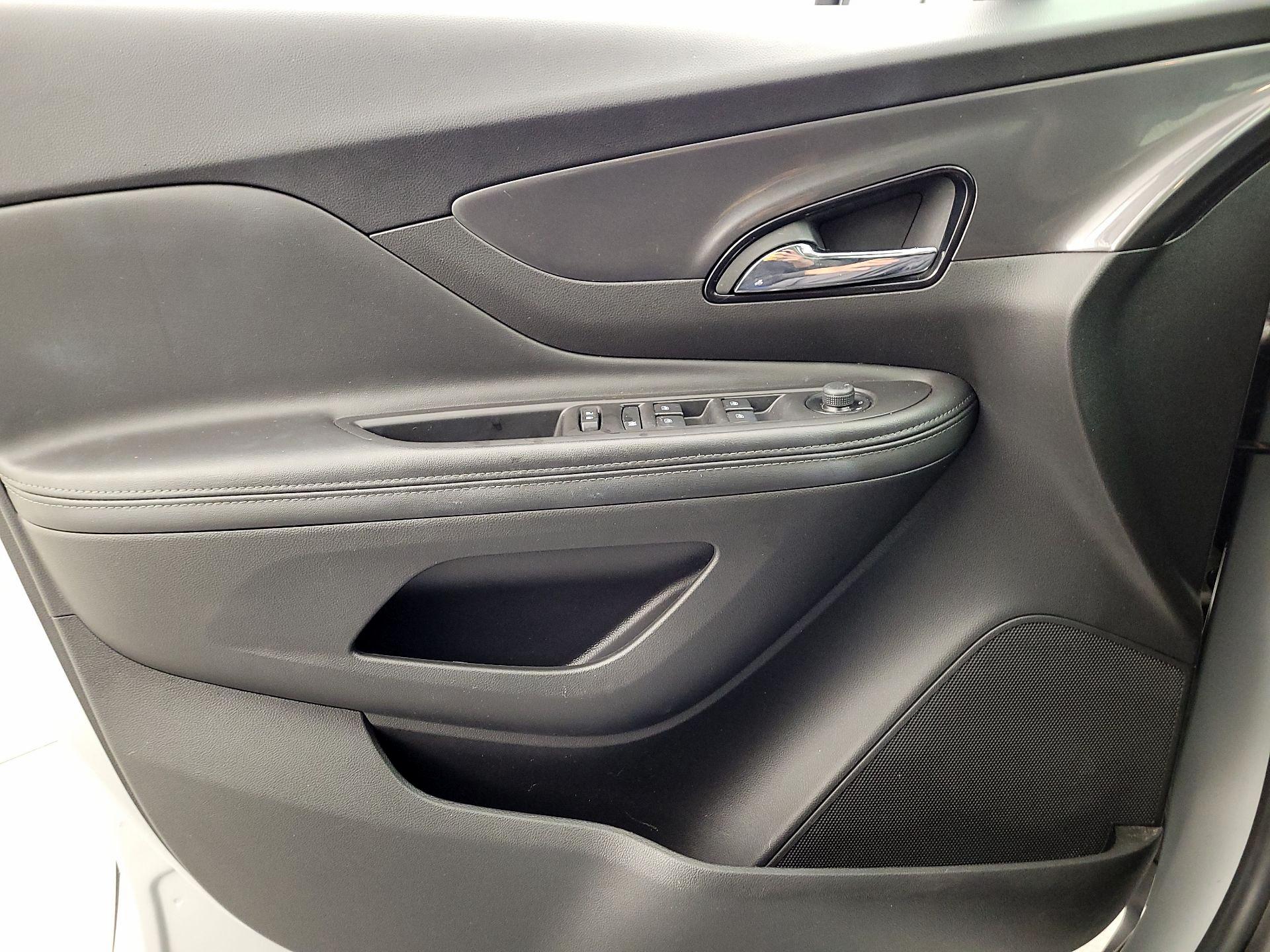 Thumbnail: 2022 Buick Encore - 12