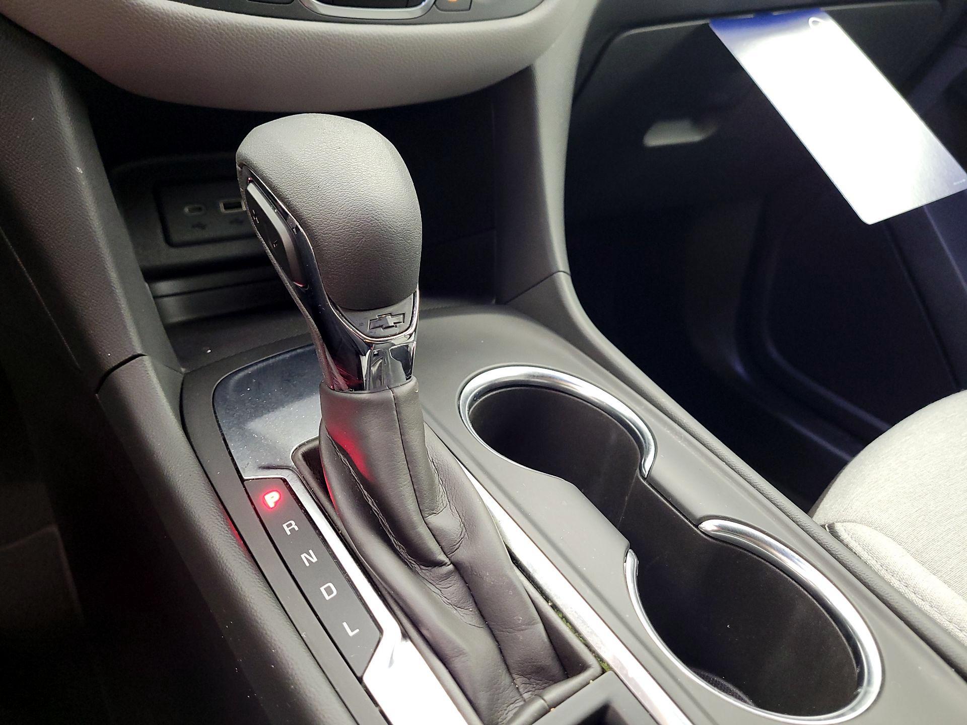 Thumbnail: 2022 Chevrolet Equinox - 15