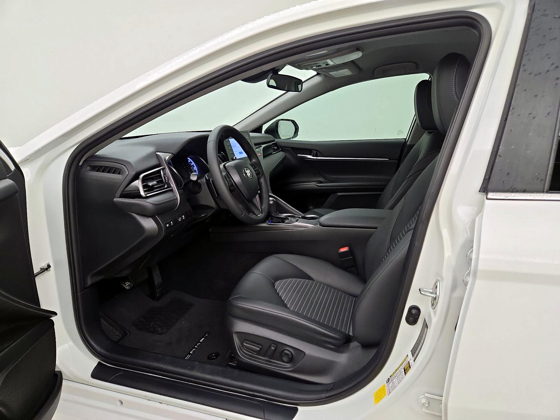 Thumbnail: 2021 Toyota Camry - 11