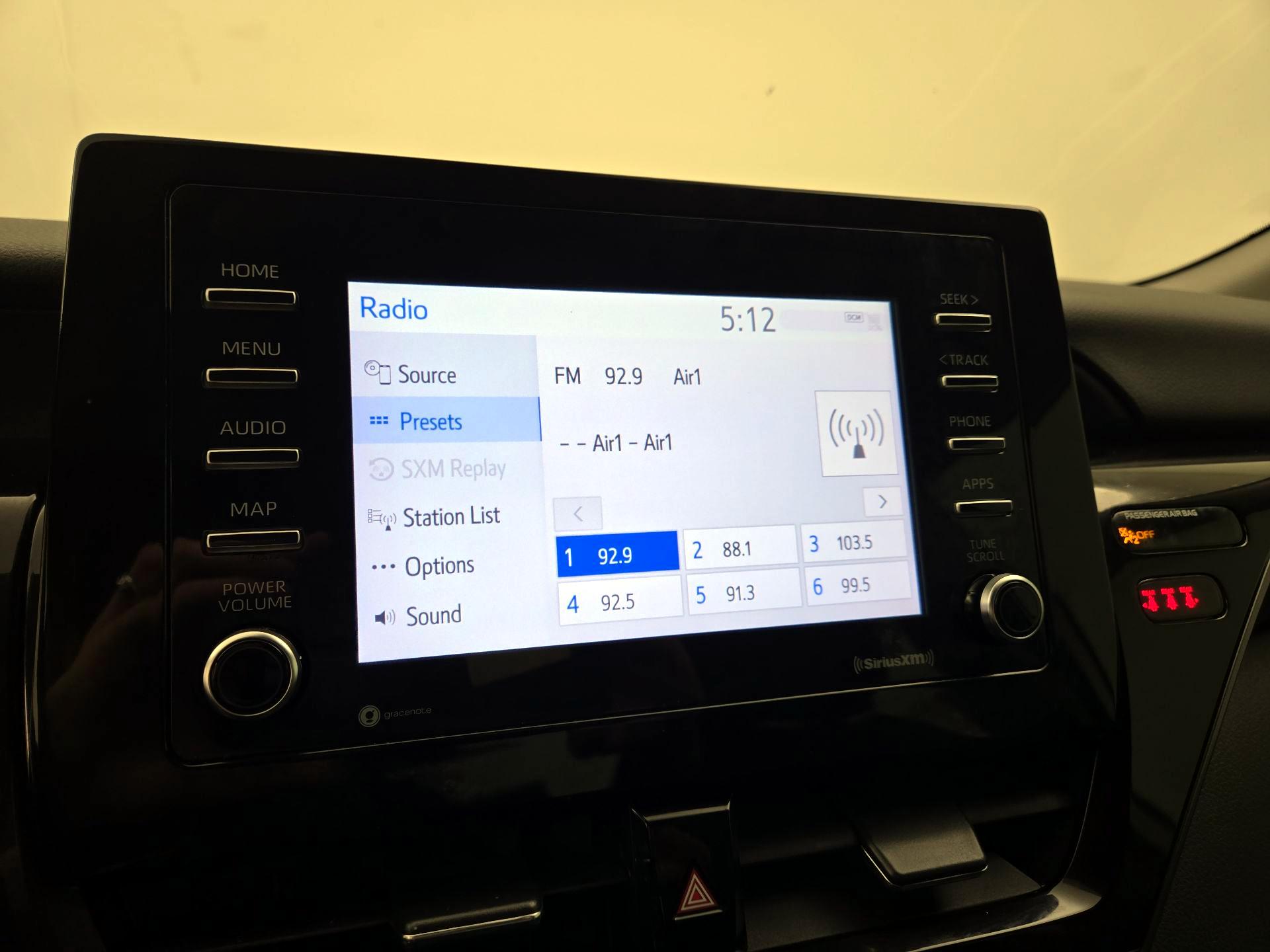 Thumbnail: 2021 Toyota Camry - 15