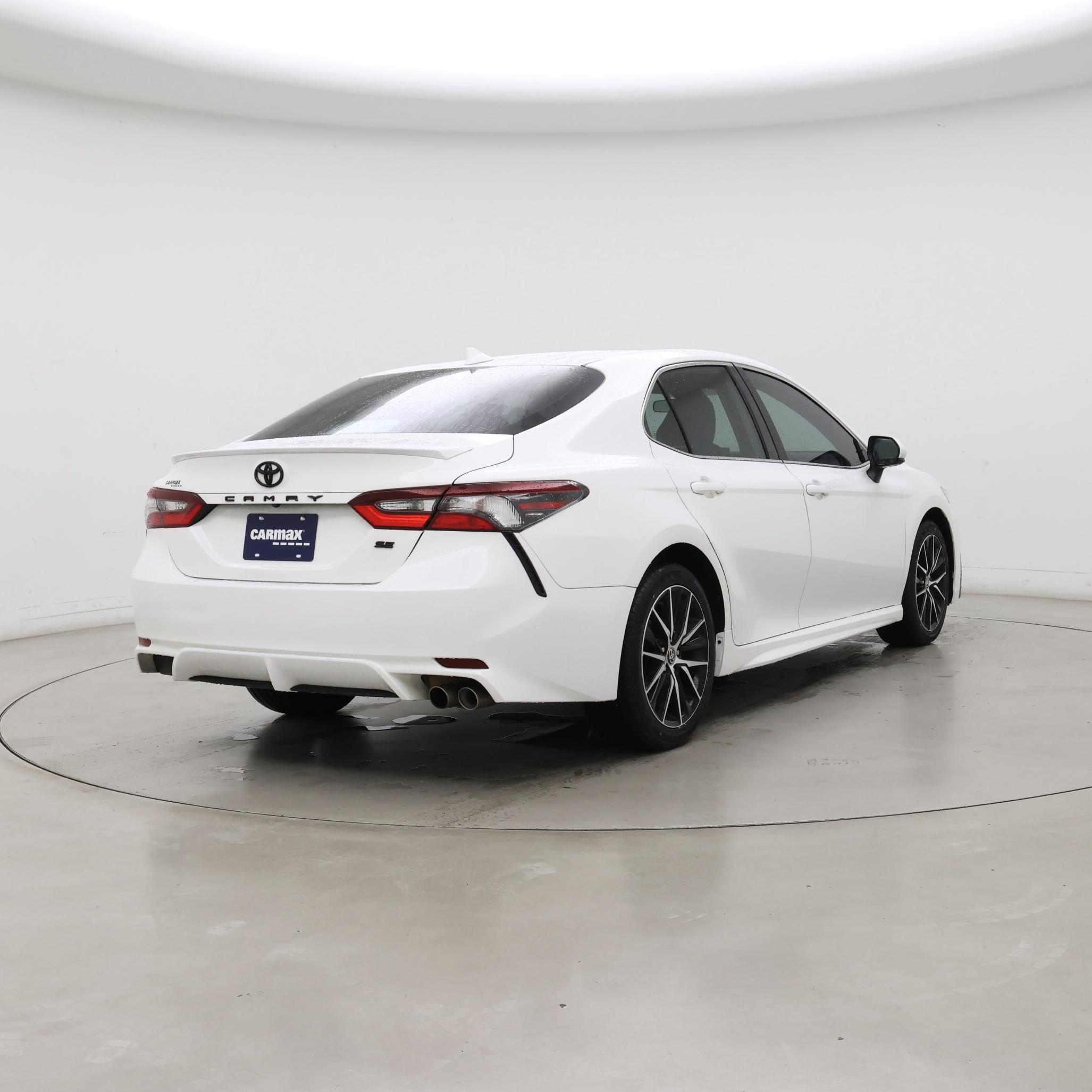 Thumbnail: 2021 Toyota Camry - 8