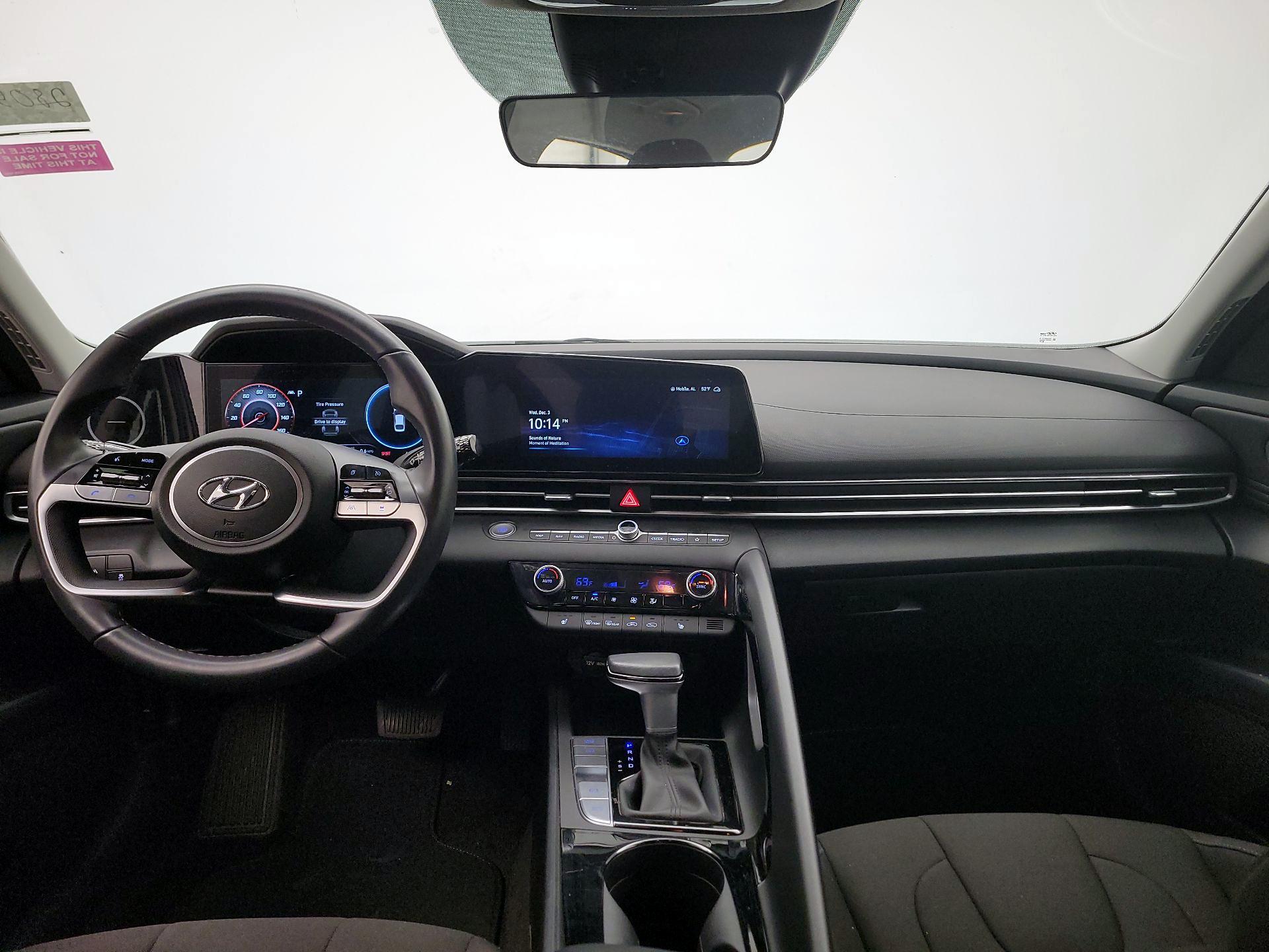 Thumbnail: 2023 Hyundai Elantra - 9