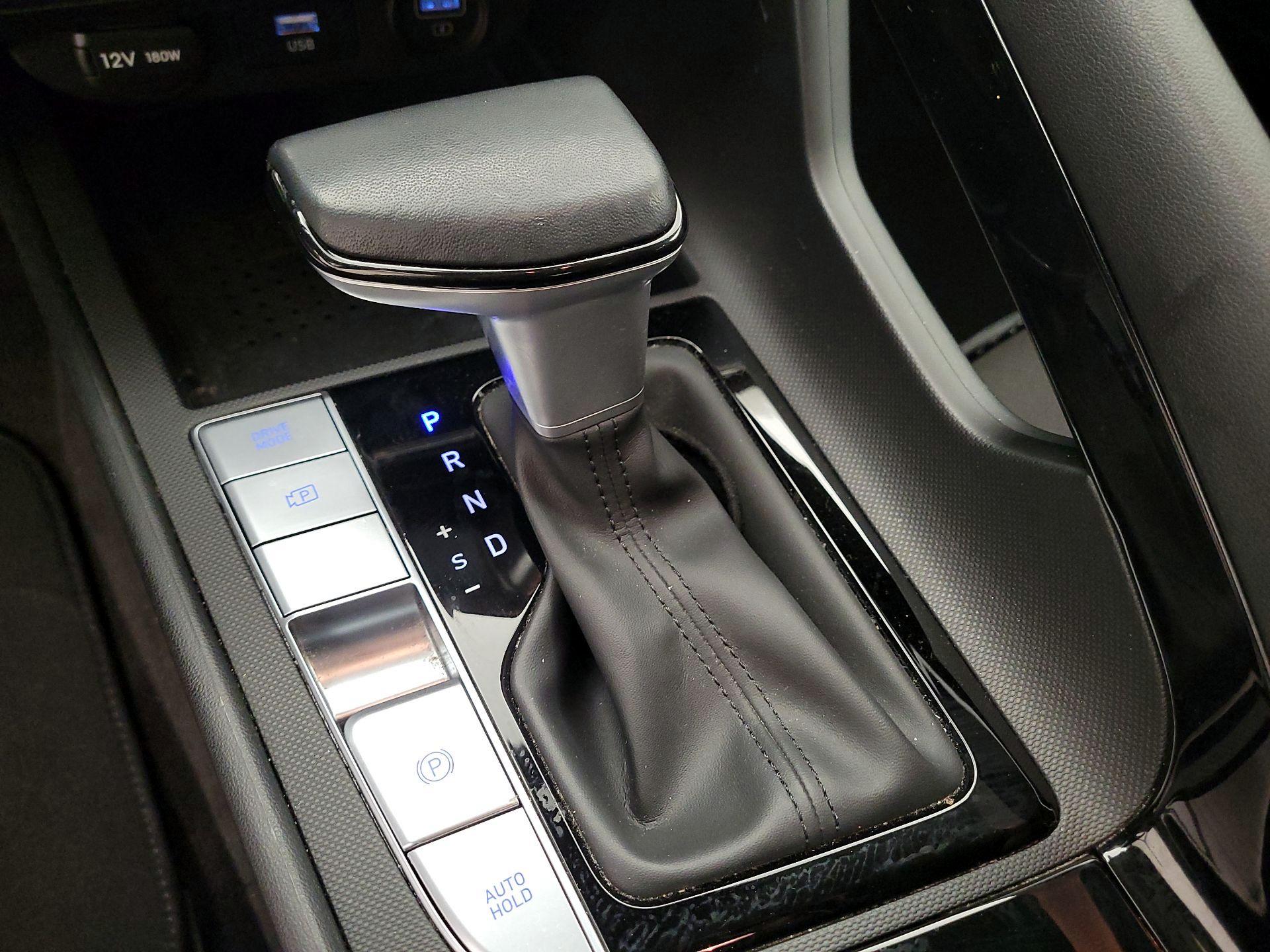 Thumbnail: 2023 Hyundai Elantra - 17