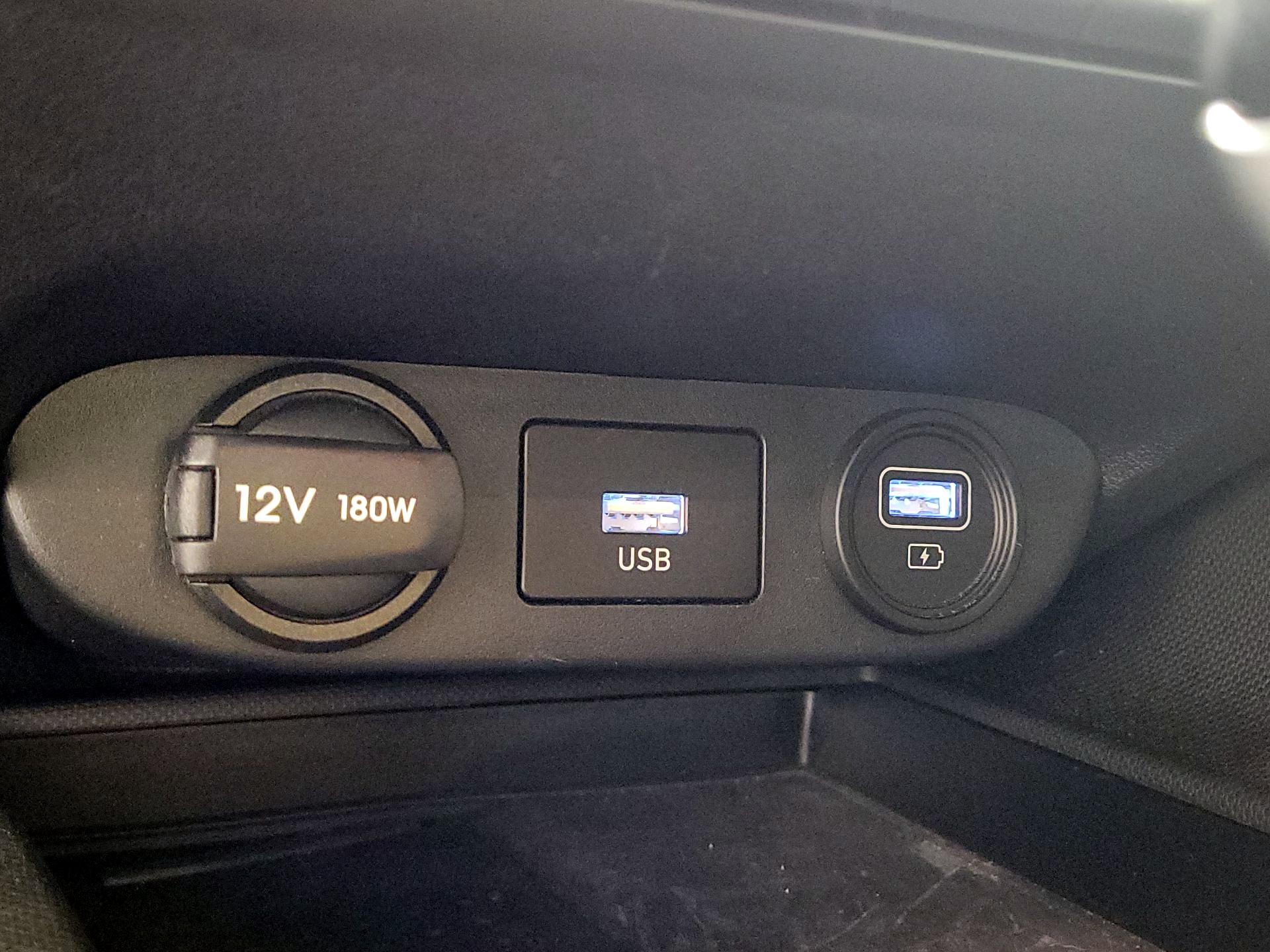 Thumbnail: 2023 Hyundai Elantra - 18