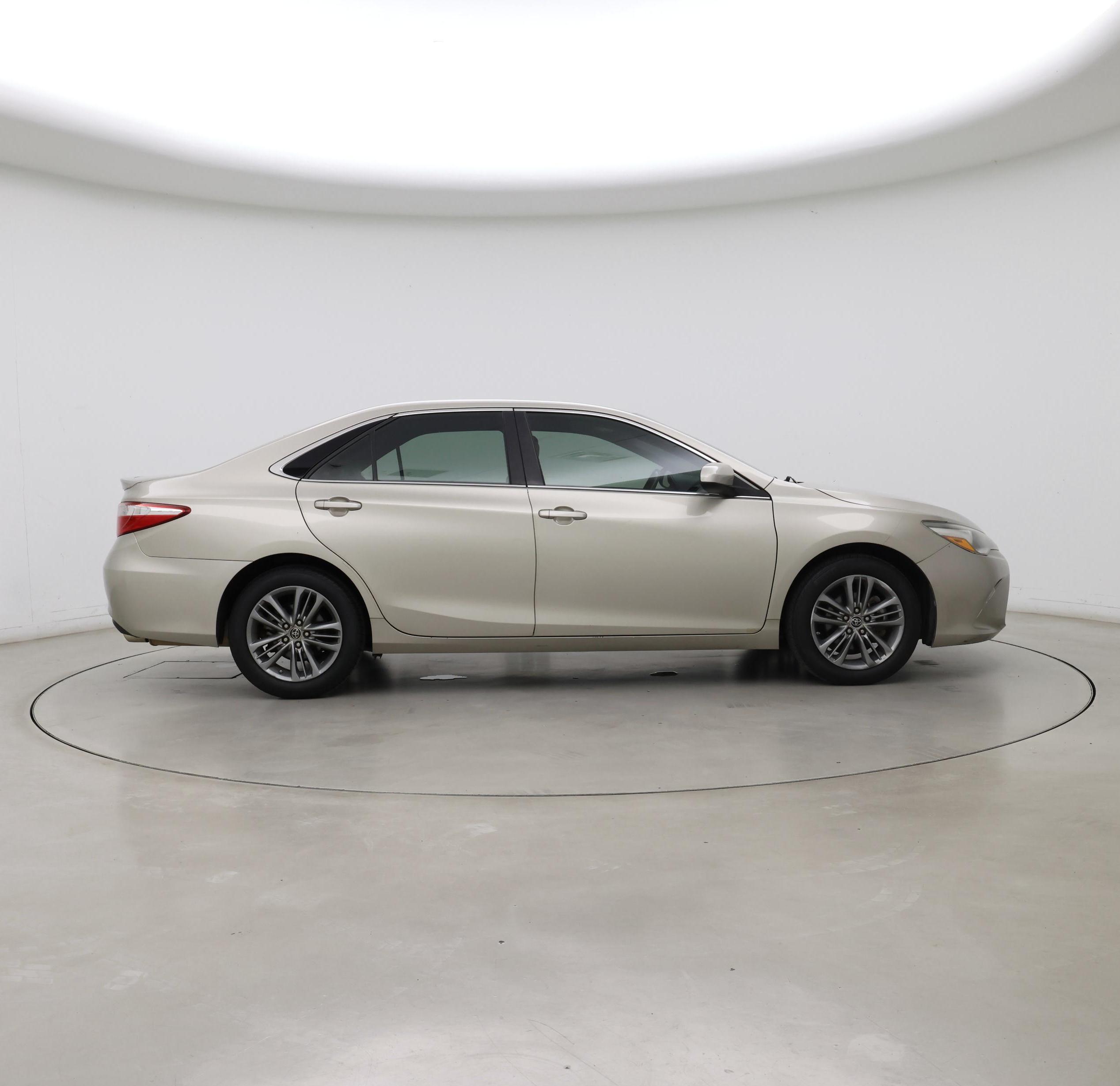 Thumbnail: 2015 Toyota Camry - 7