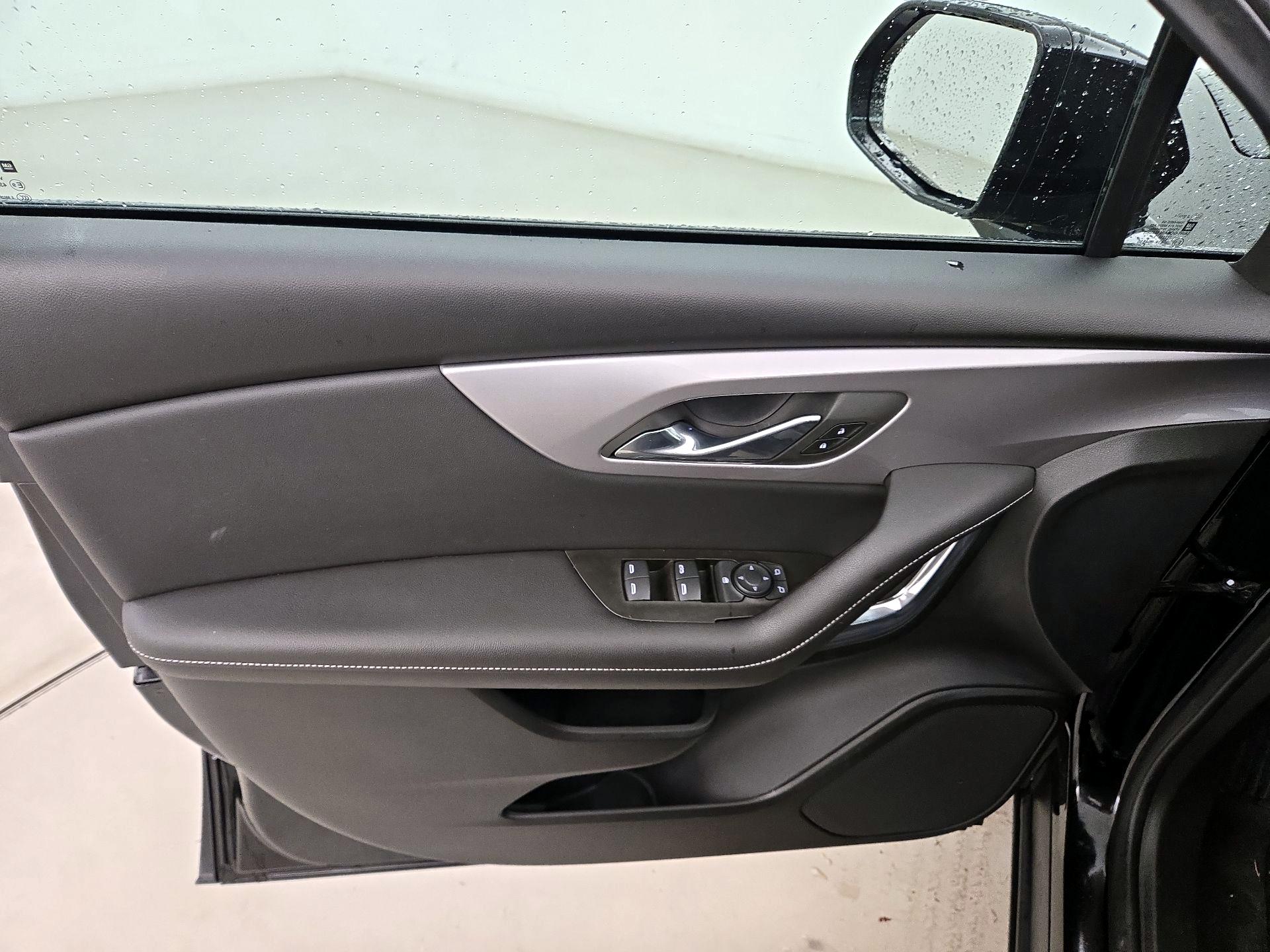 Thumbnail: 2023 Chevrolet Blazer - 12