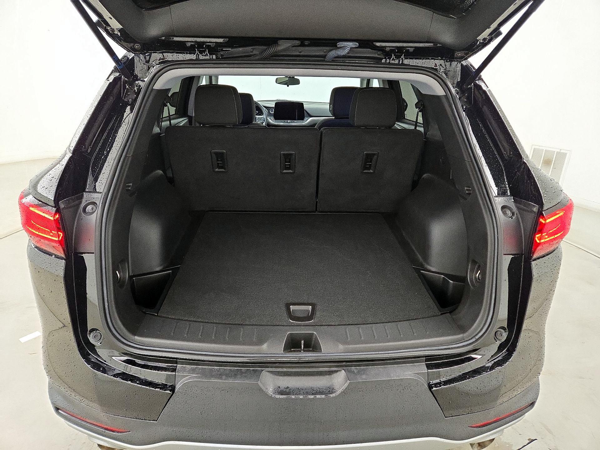 Thumbnail: 2023 Chevrolet Blazer - 20