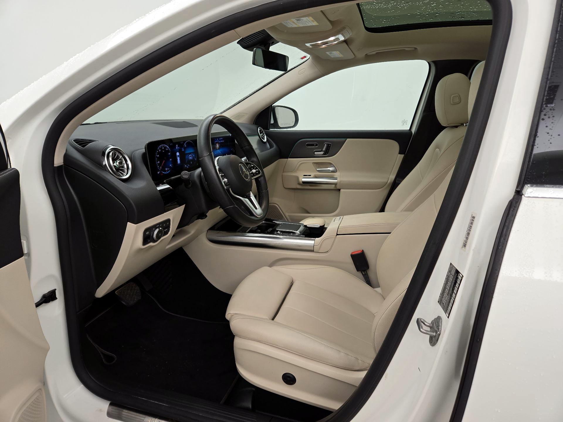 Thumbnail: 2021 Mercedes-Benz GLA - 11