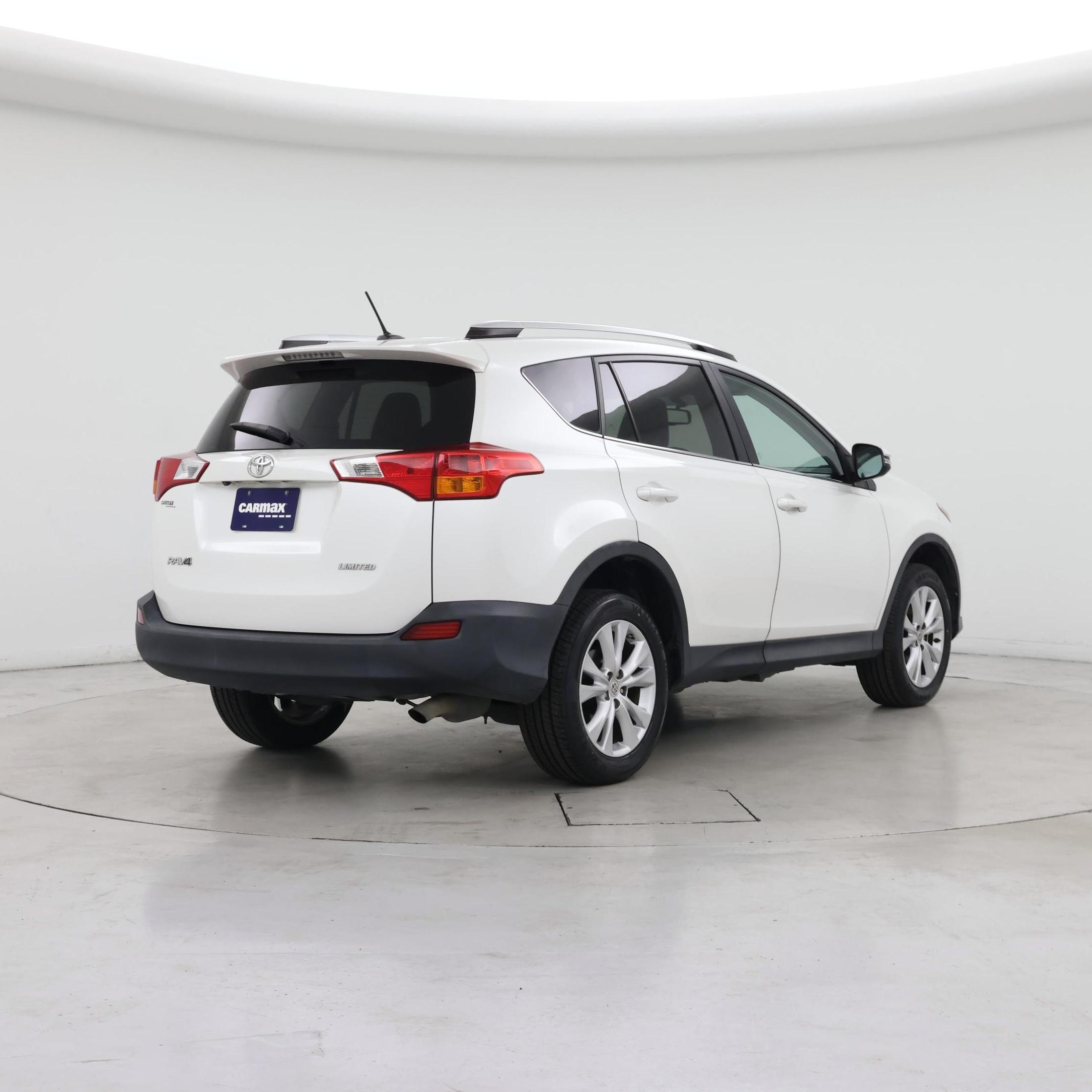 Thumbnail: 2014 Toyota RAV4 - 8