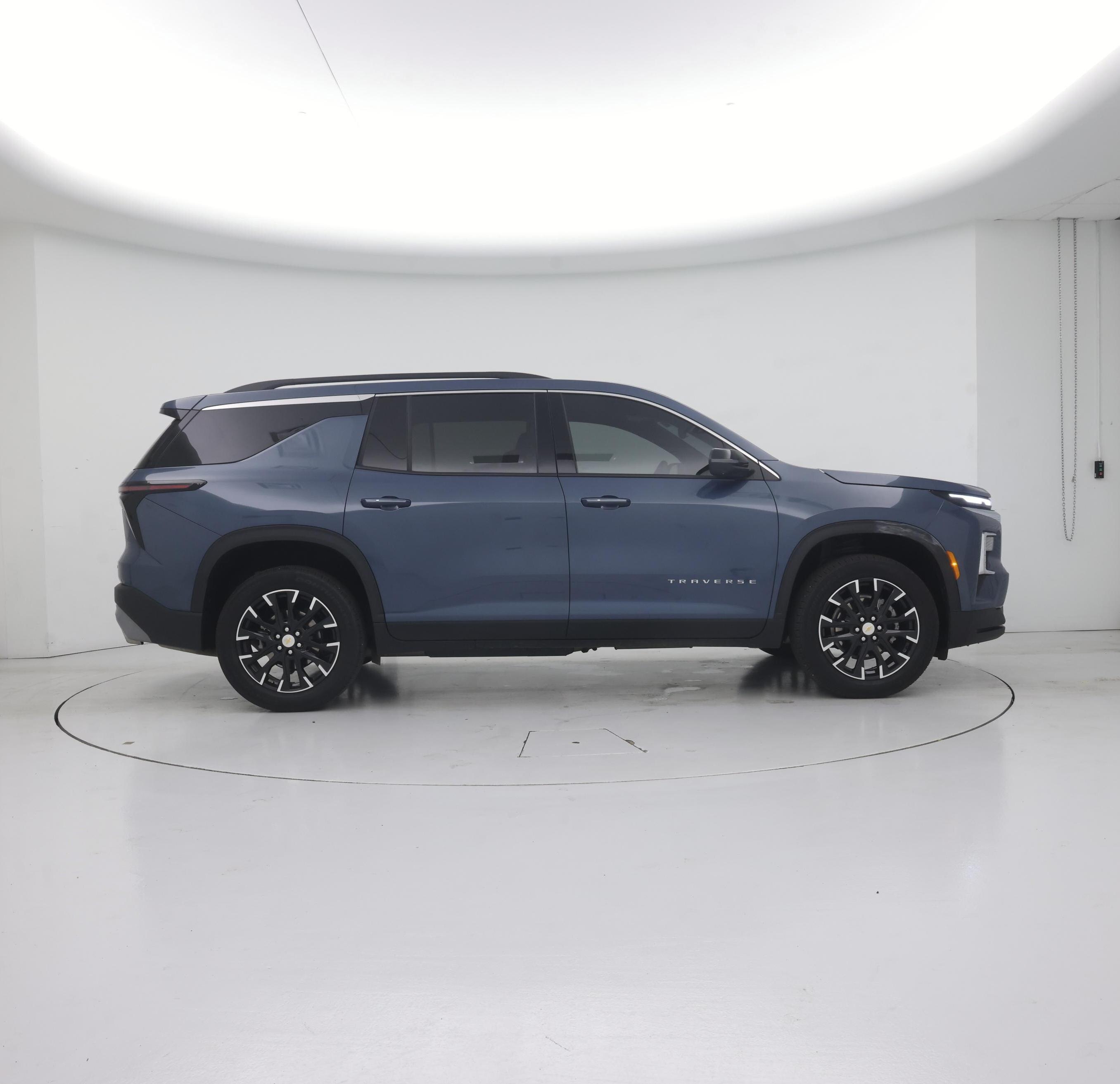 Thumbnail: 2024 Chevrolet Traverse - 7