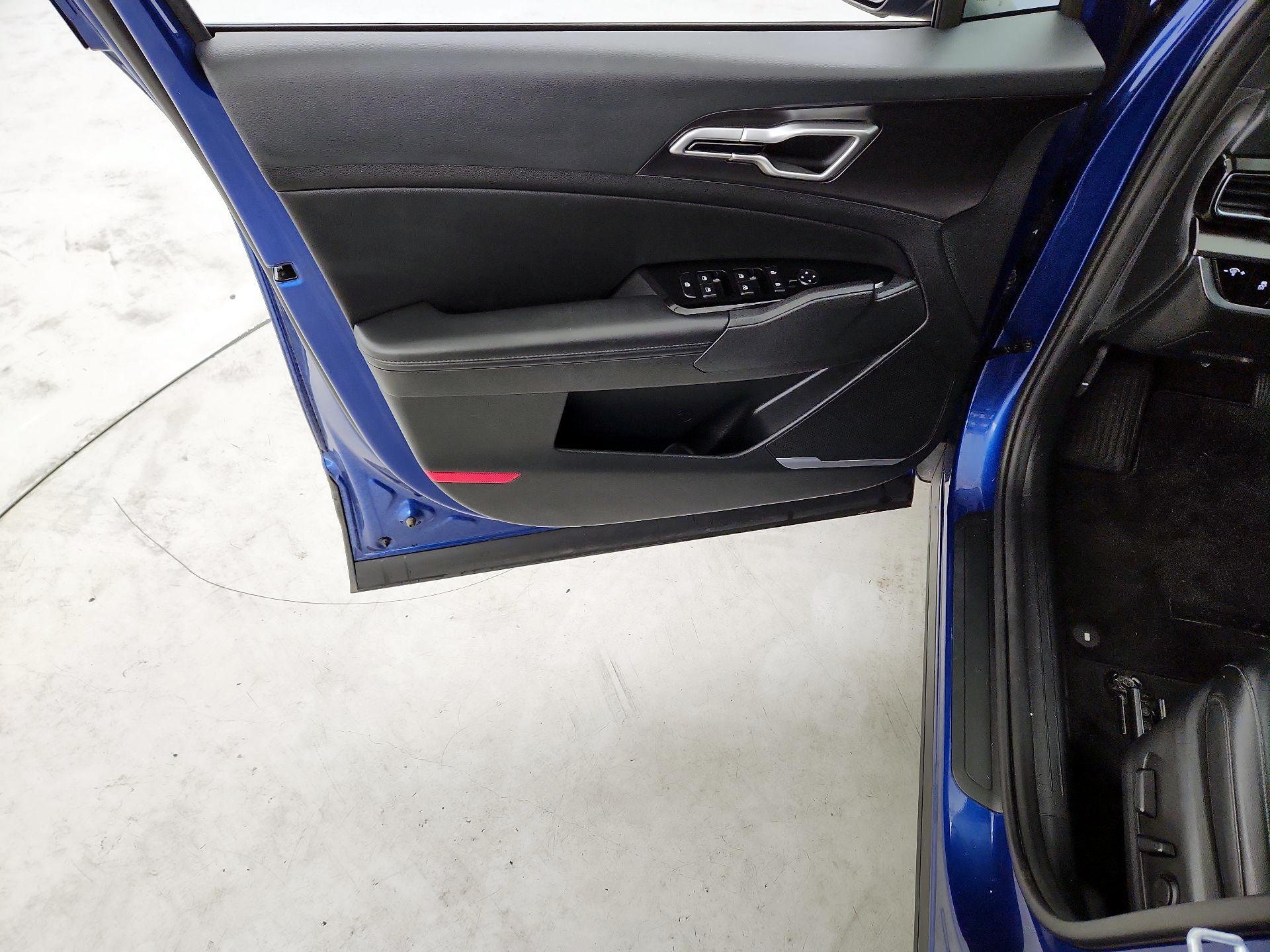 Thumbnail: 2024 Kia Sportage - 12