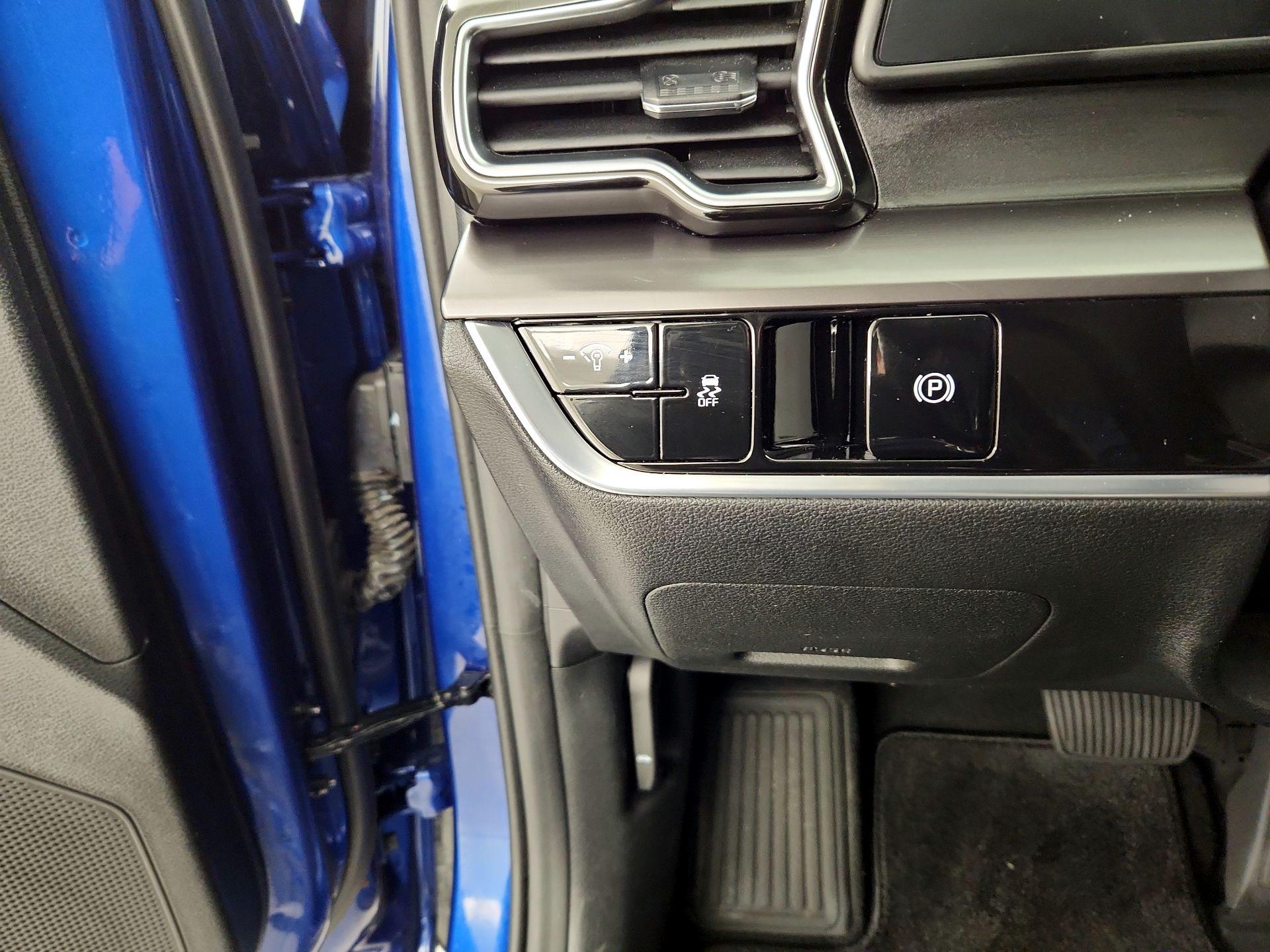 Thumbnail: 2024 Kia Sportage - 13