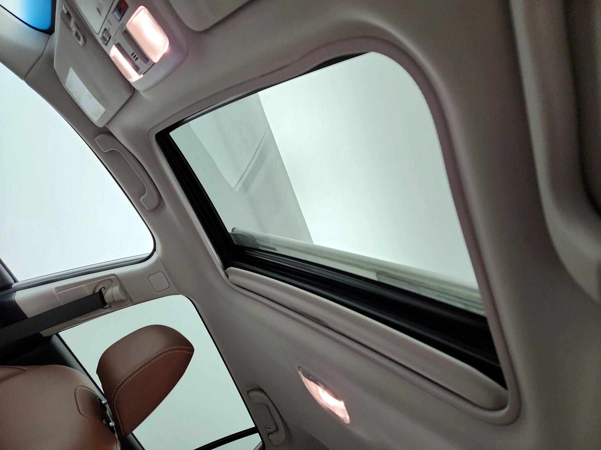 Thumbnail: 2017 Subaru Outback - 20