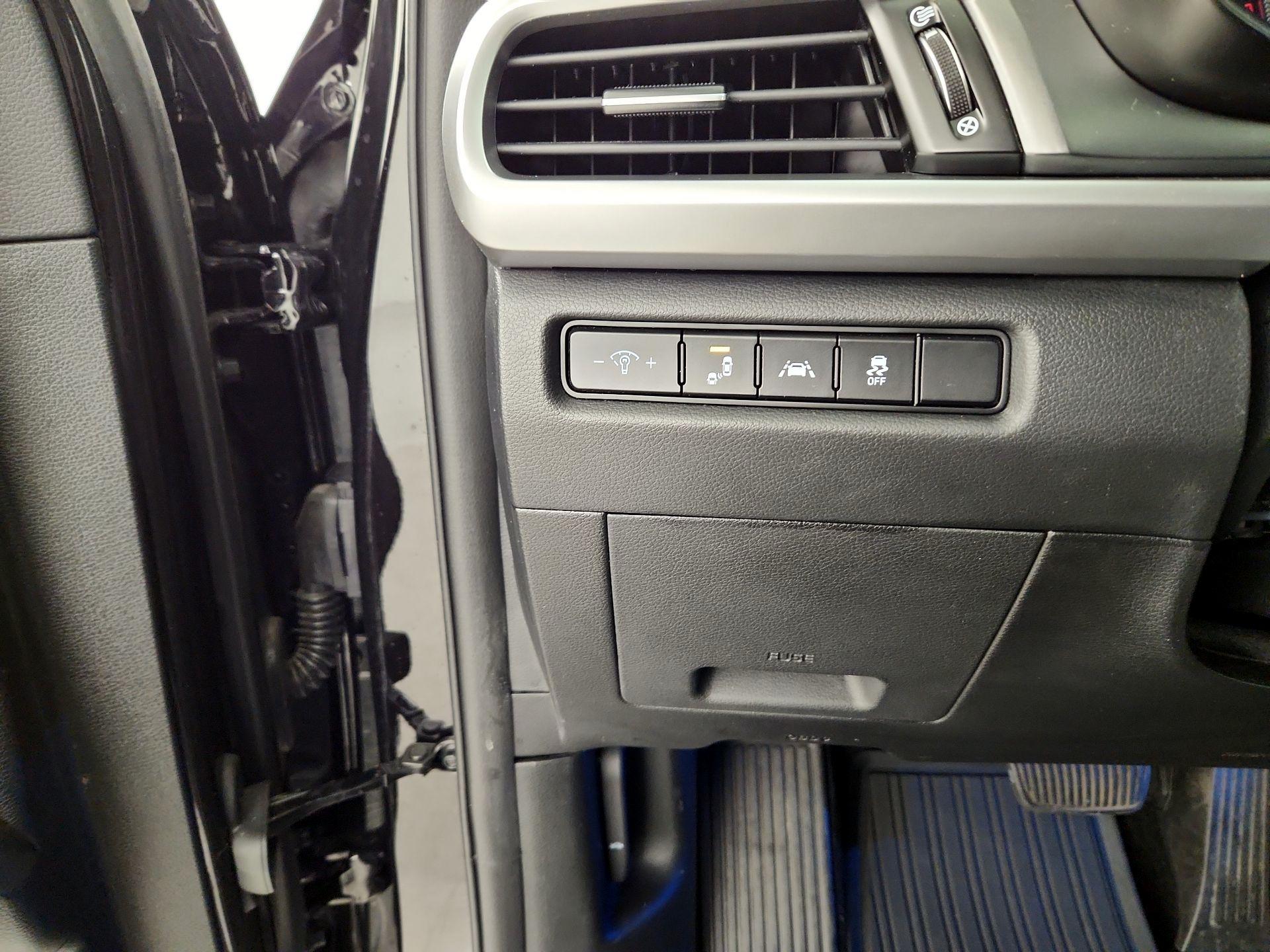 Thumbnail: 2021 Kia Telluride - 13