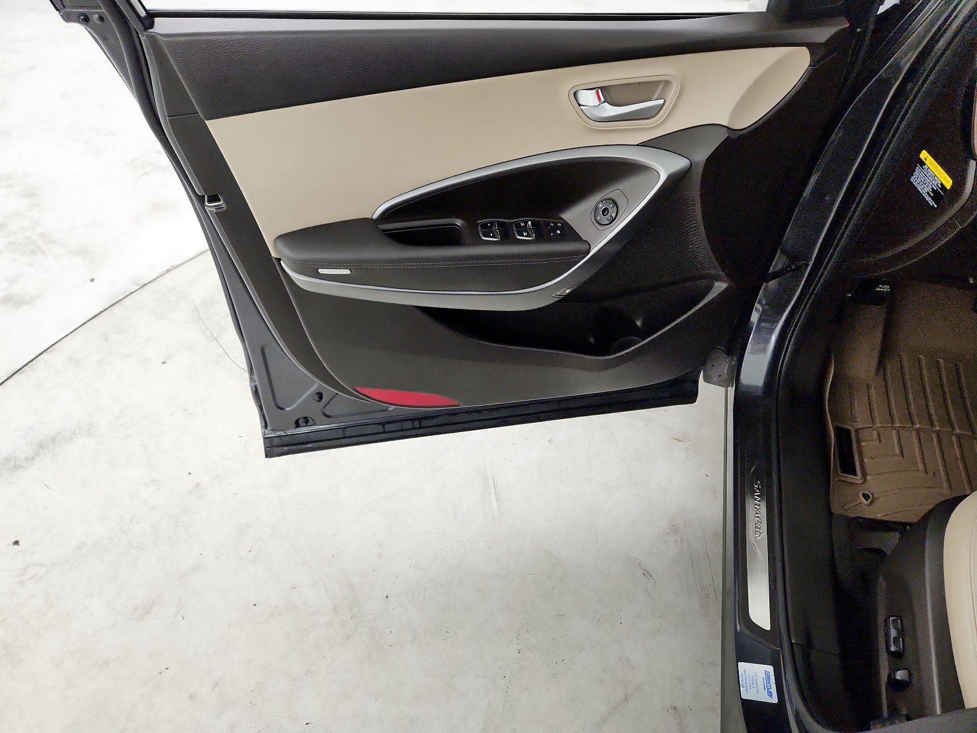 Thumbnail: 2018 Hyundai Santa Fe - 12