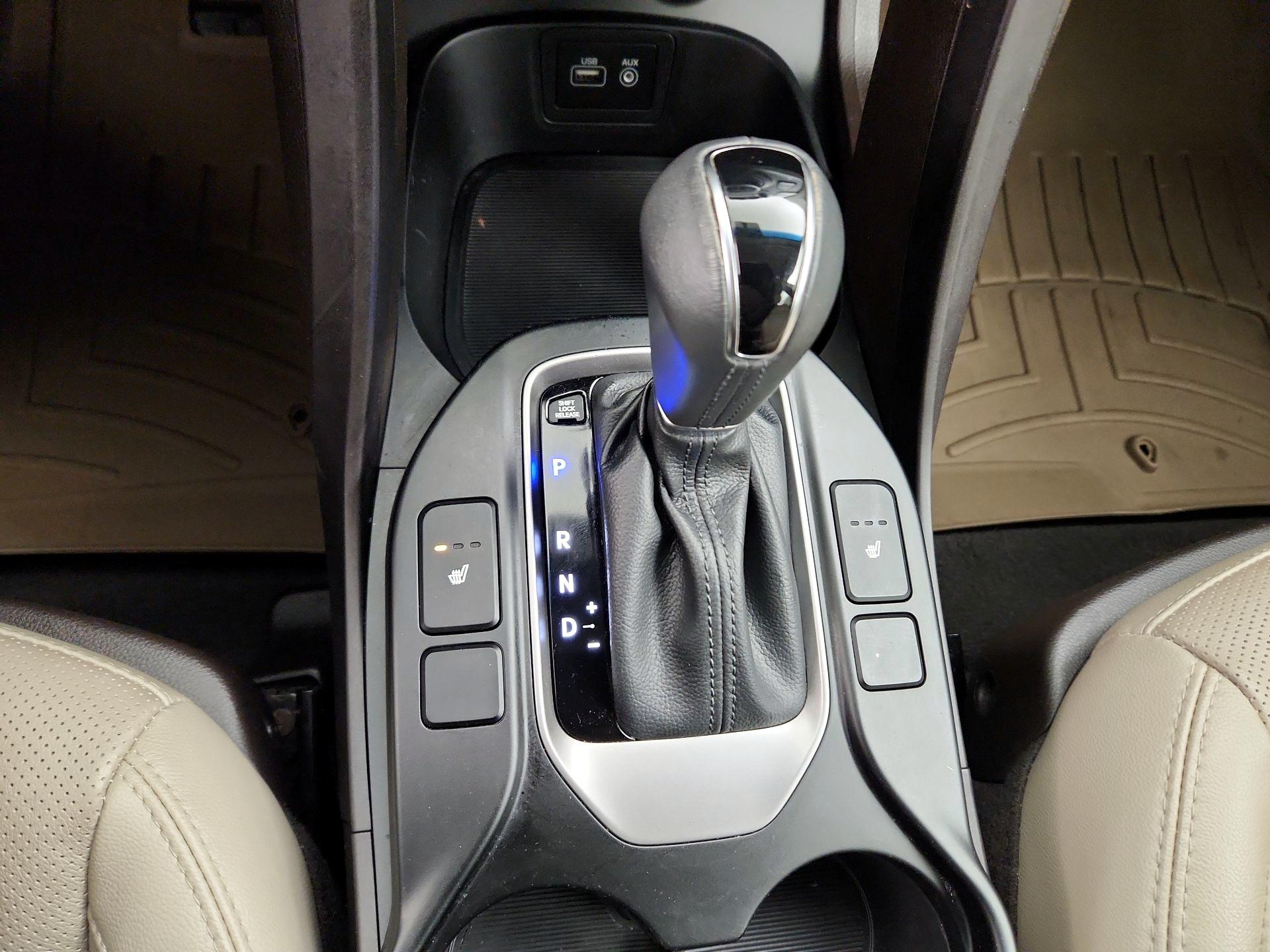 Thumbnail: 2018 Hyundai Santa Fe - 17