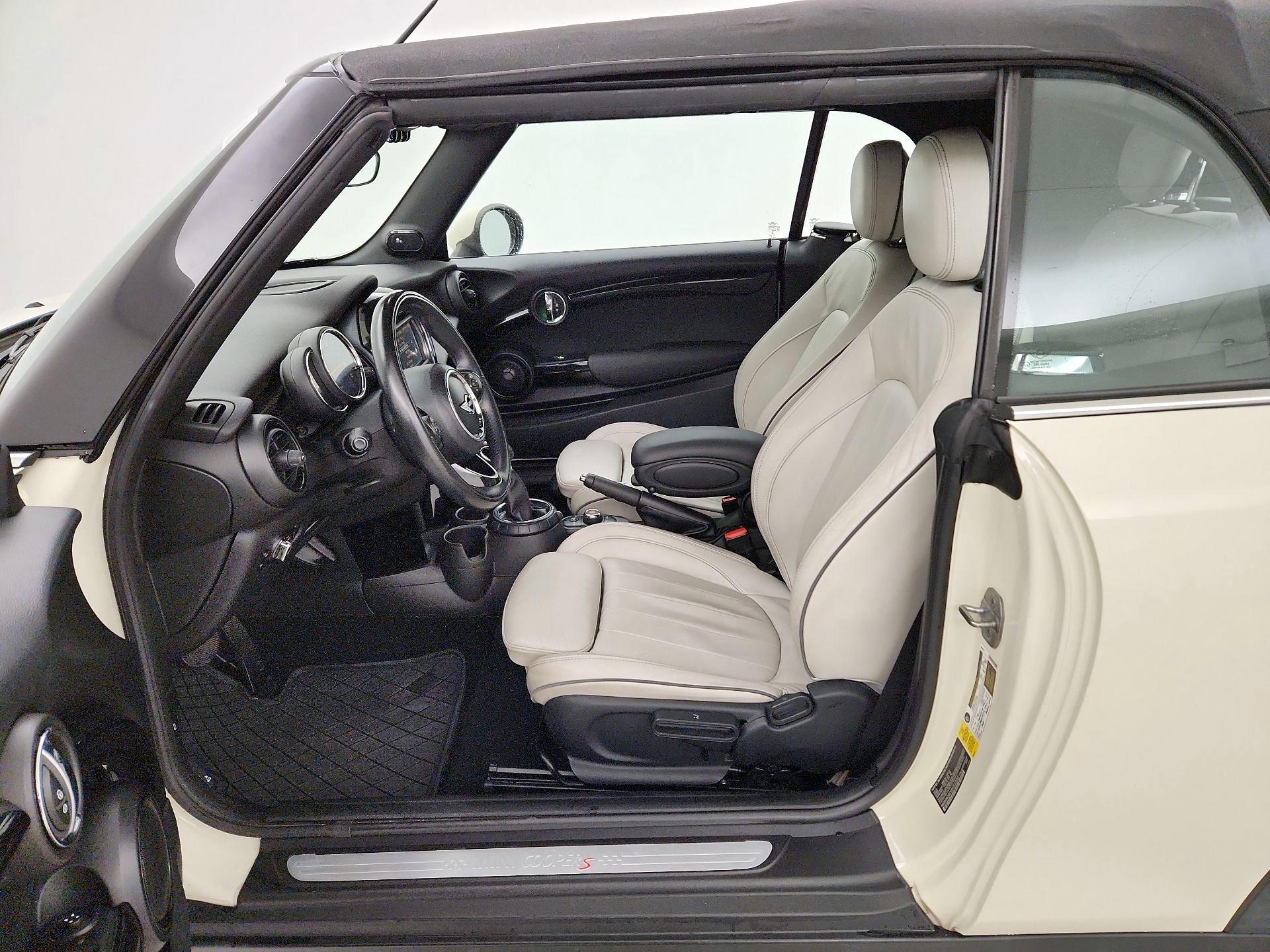 Thumbnail: 2017 MINI Cooper - 11