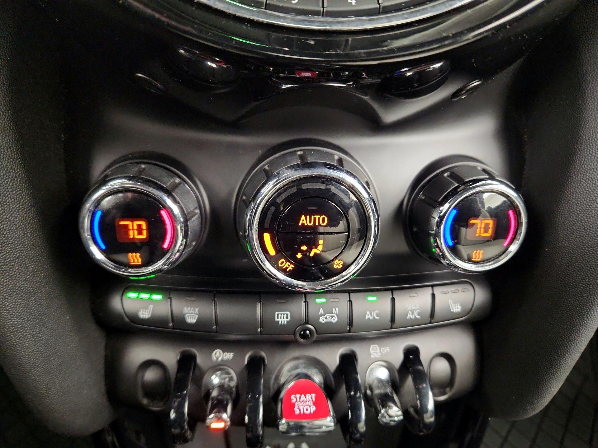 Thumbnail: 2017 MINI Cooper - 16