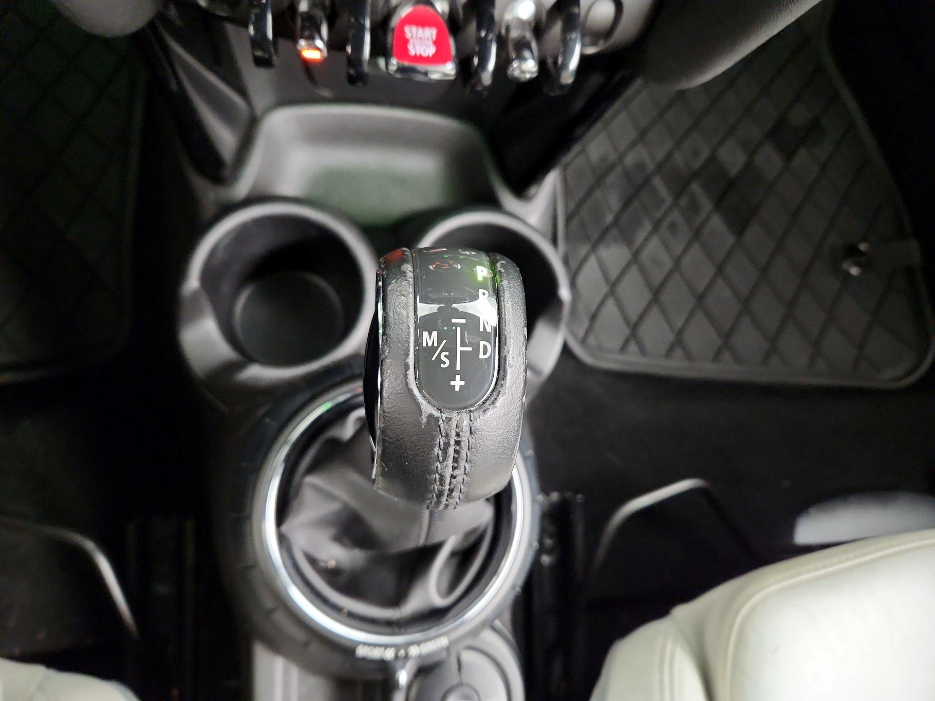 Thumbnail: 2017 MINI Cooper - 17