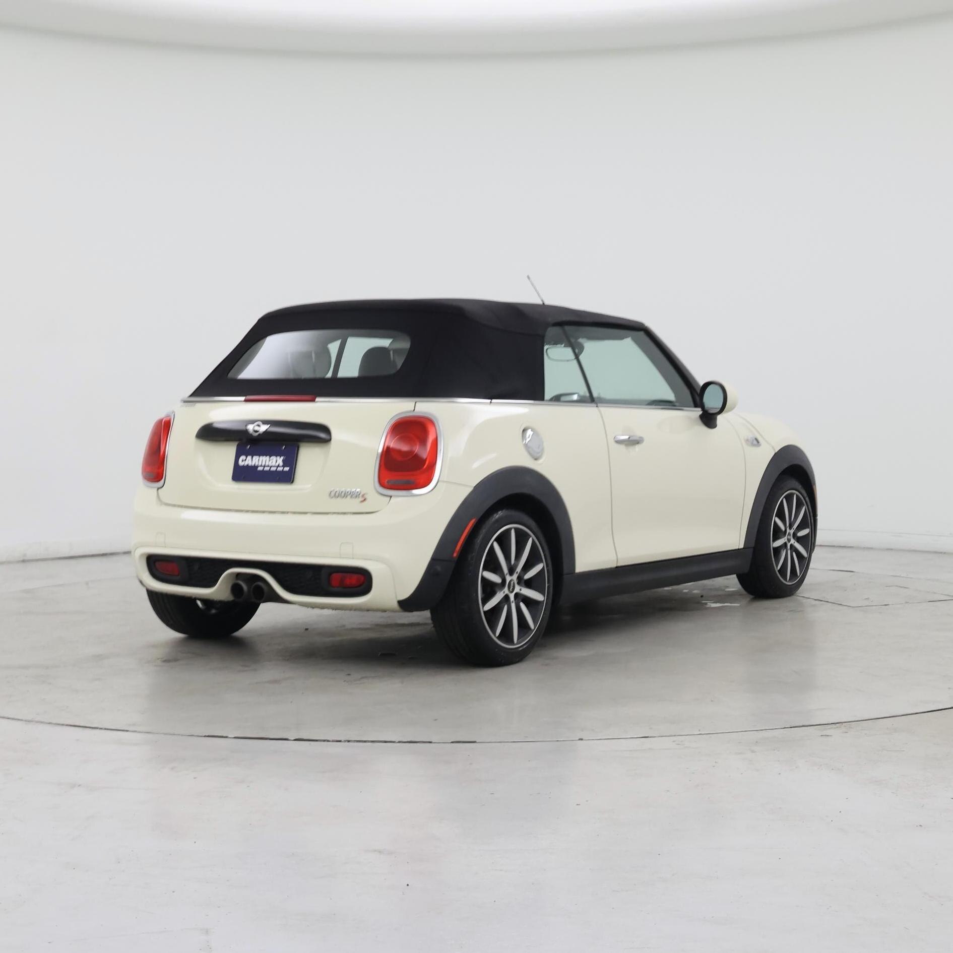 Thumbnail: 2017 MINI Cooper - 8