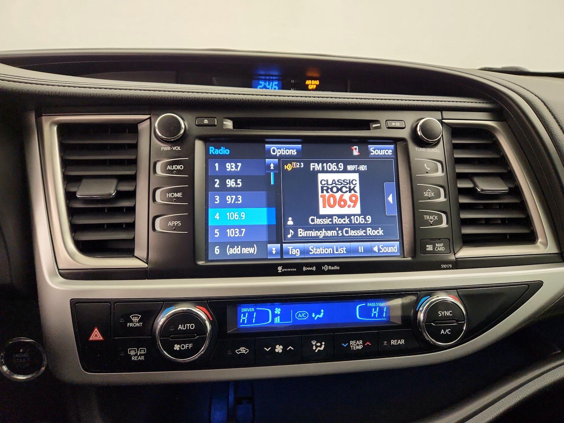 Thumbnail: 2018 Toyota Highlander - 15