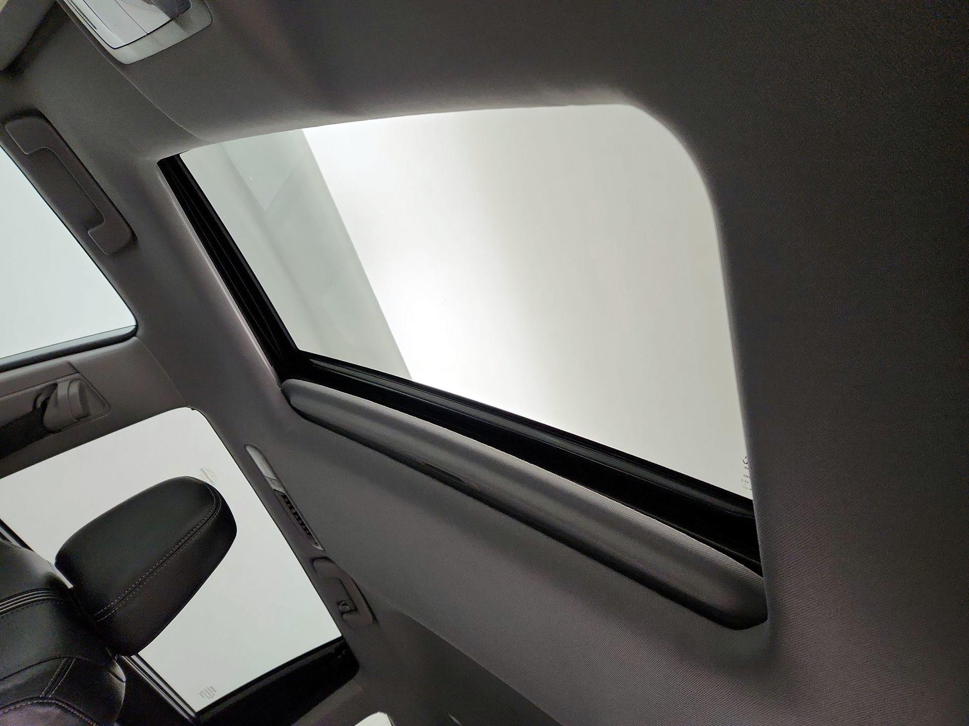 Thumbnail: 2018 Toyota Highlander - 19