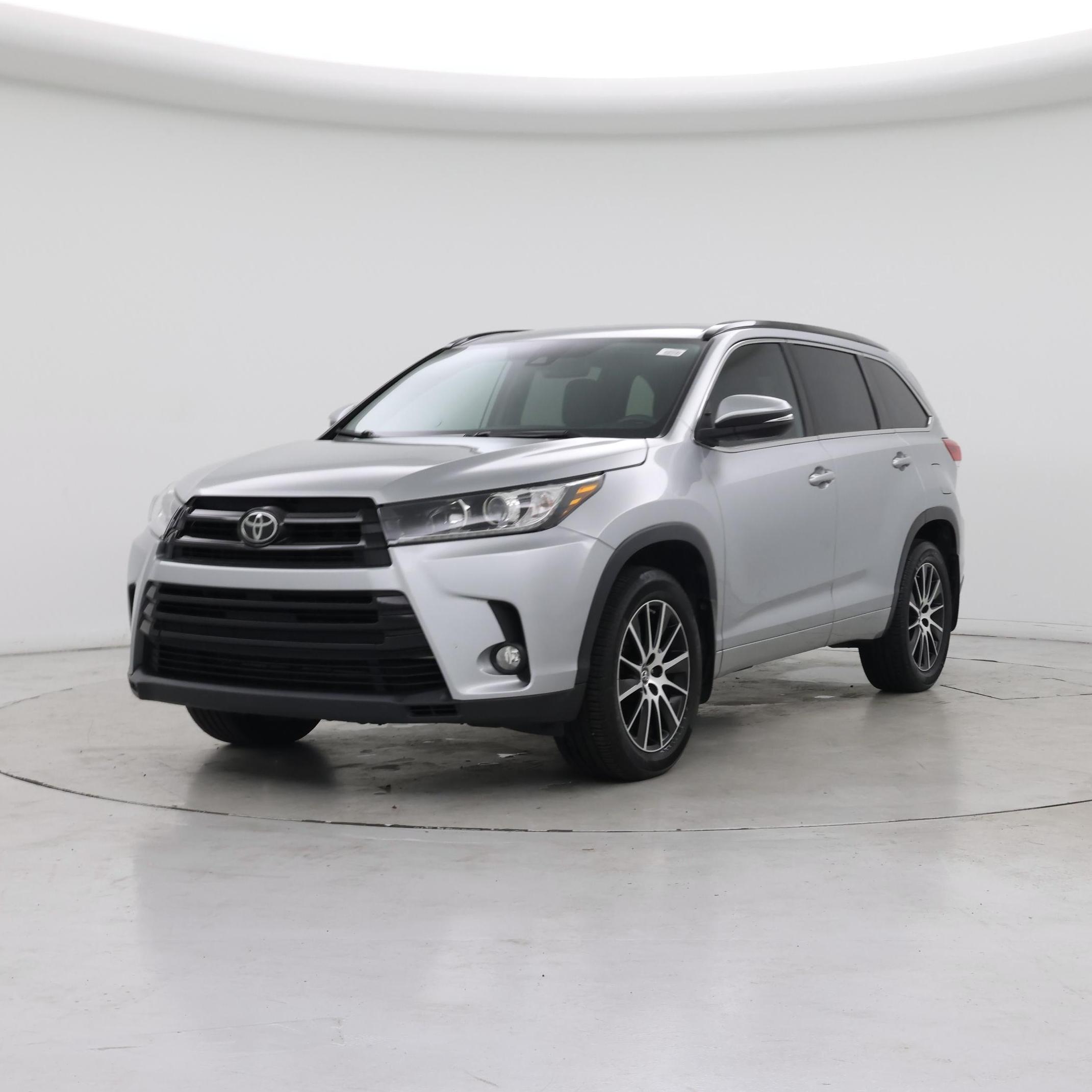 Thumbnail: 2018 Toyota Highlander - 4