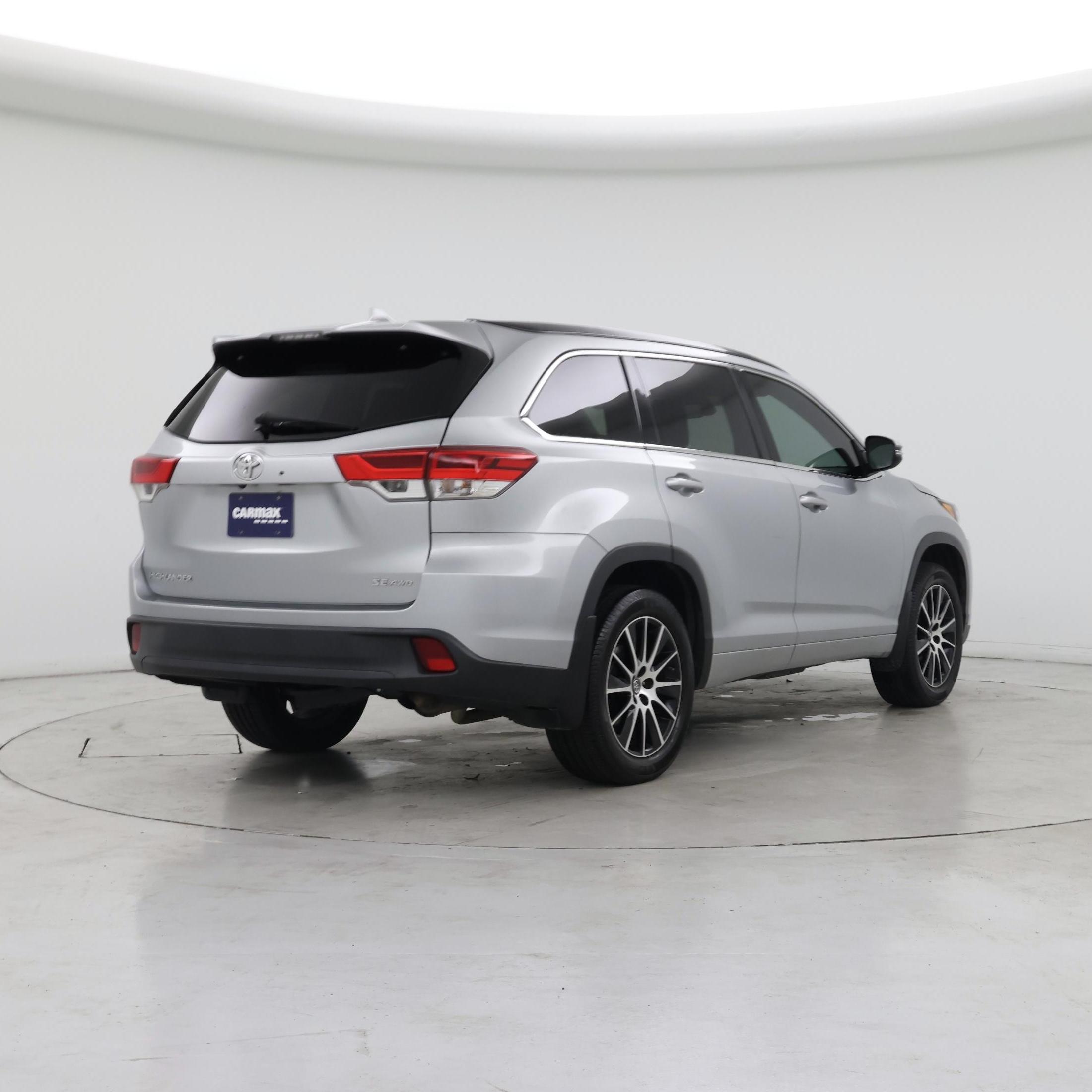 Thumbnail: 2018 Toyota Highlander - 8