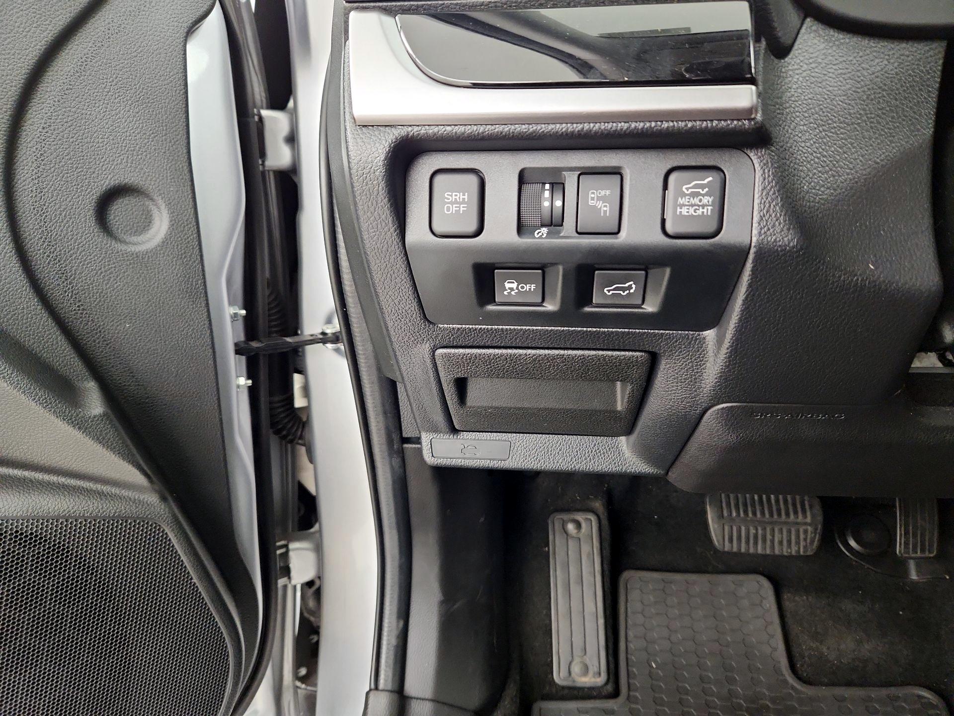 Thumbnail: 2017 Subaru Forester - 13