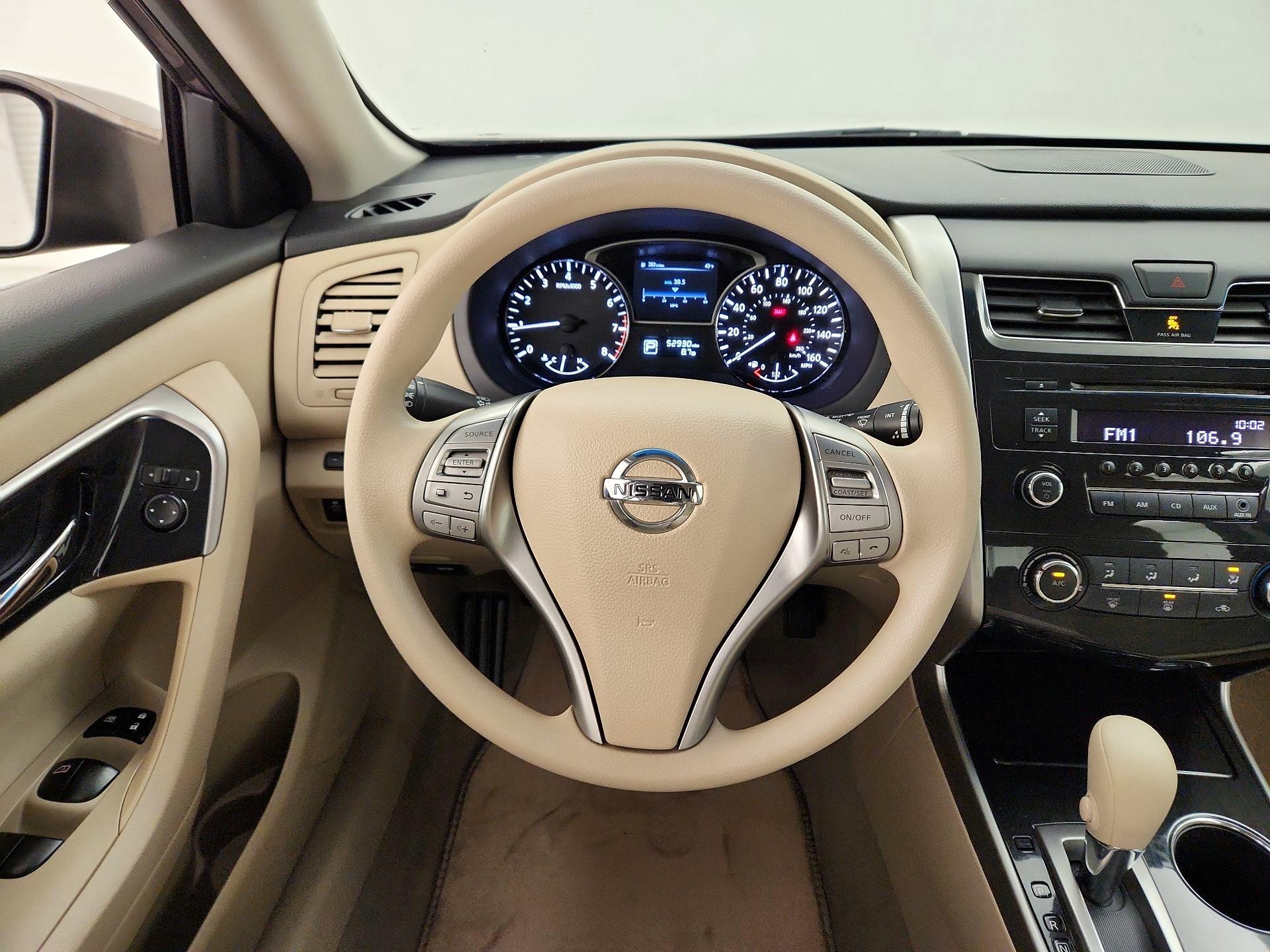 Thumbnail: 2014 Nissan Altima - 10