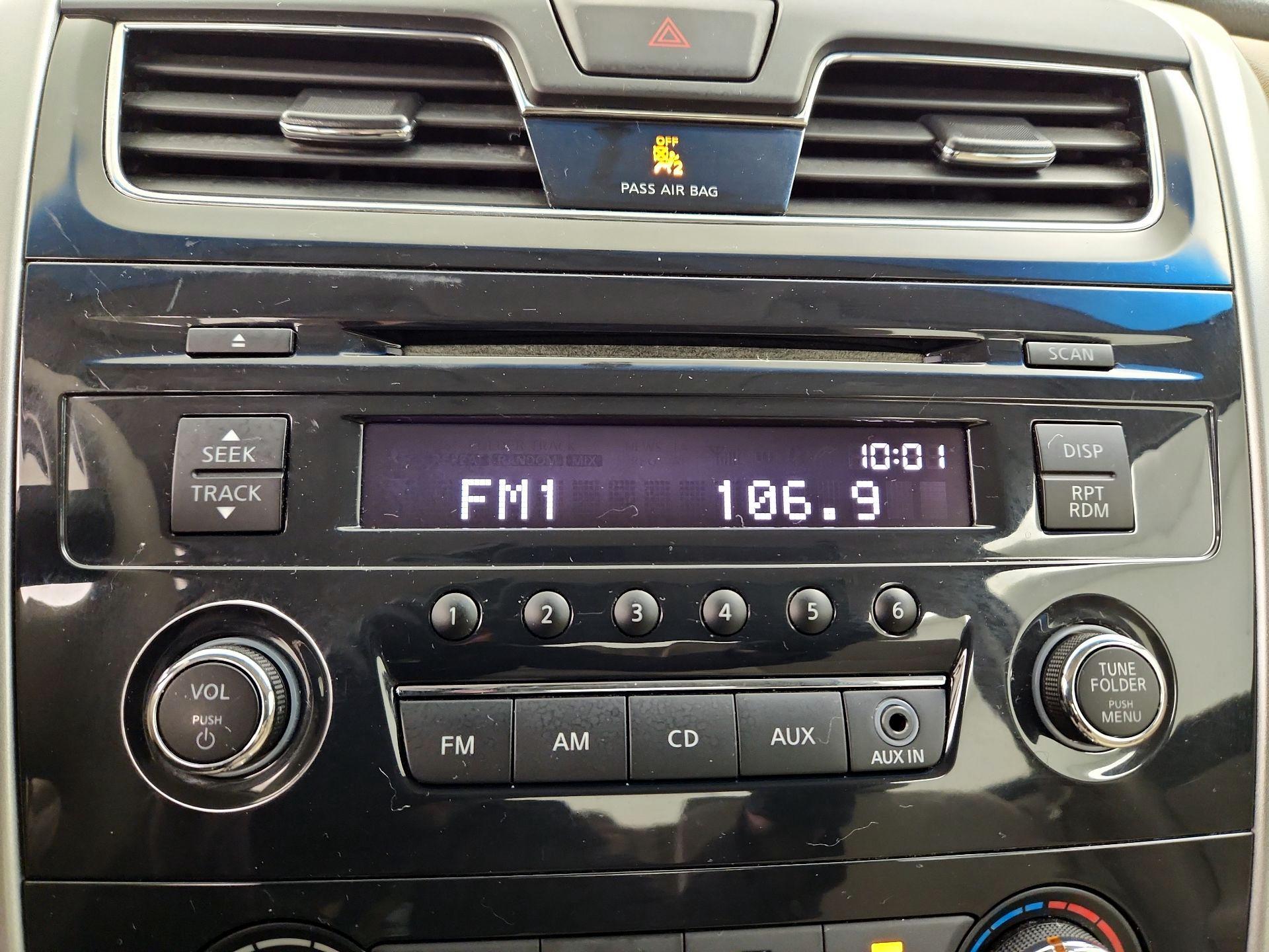 Thumbnail: 2014 Nissan Altima - 14