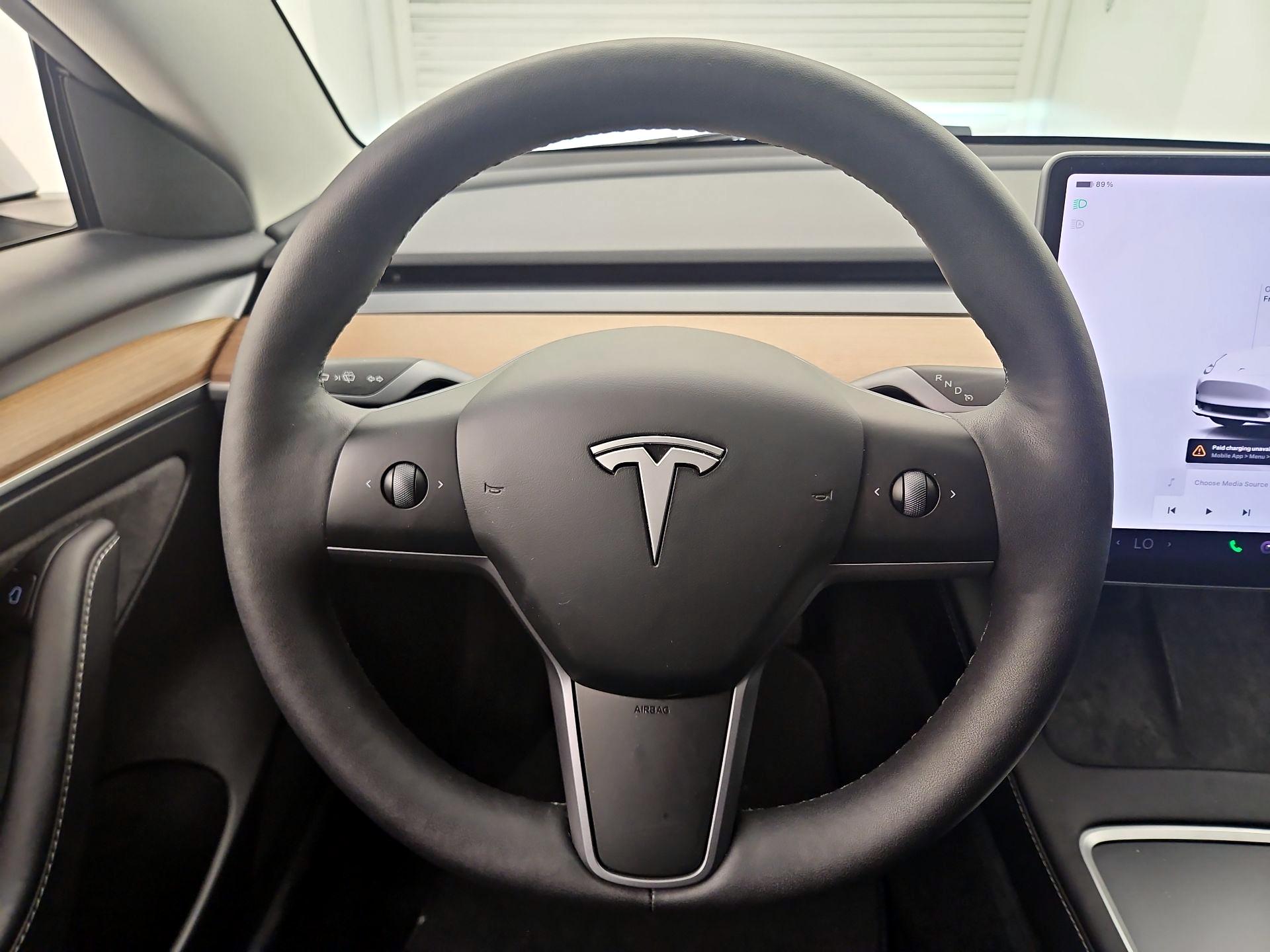 Thumbnail: 2023 Tesla Model 3 - 10