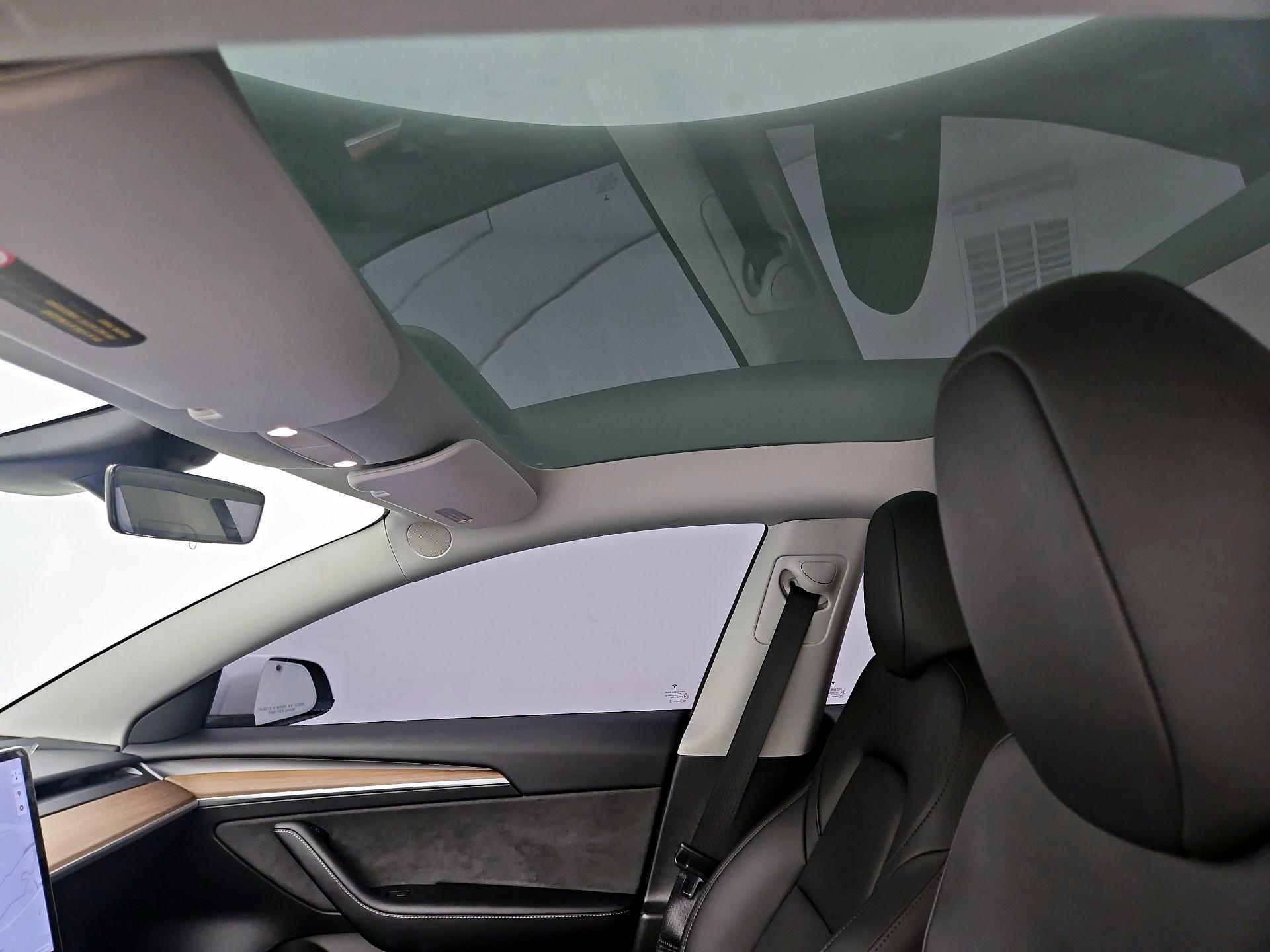 Thumbnail: 2023 Tesla Model 3 - 18