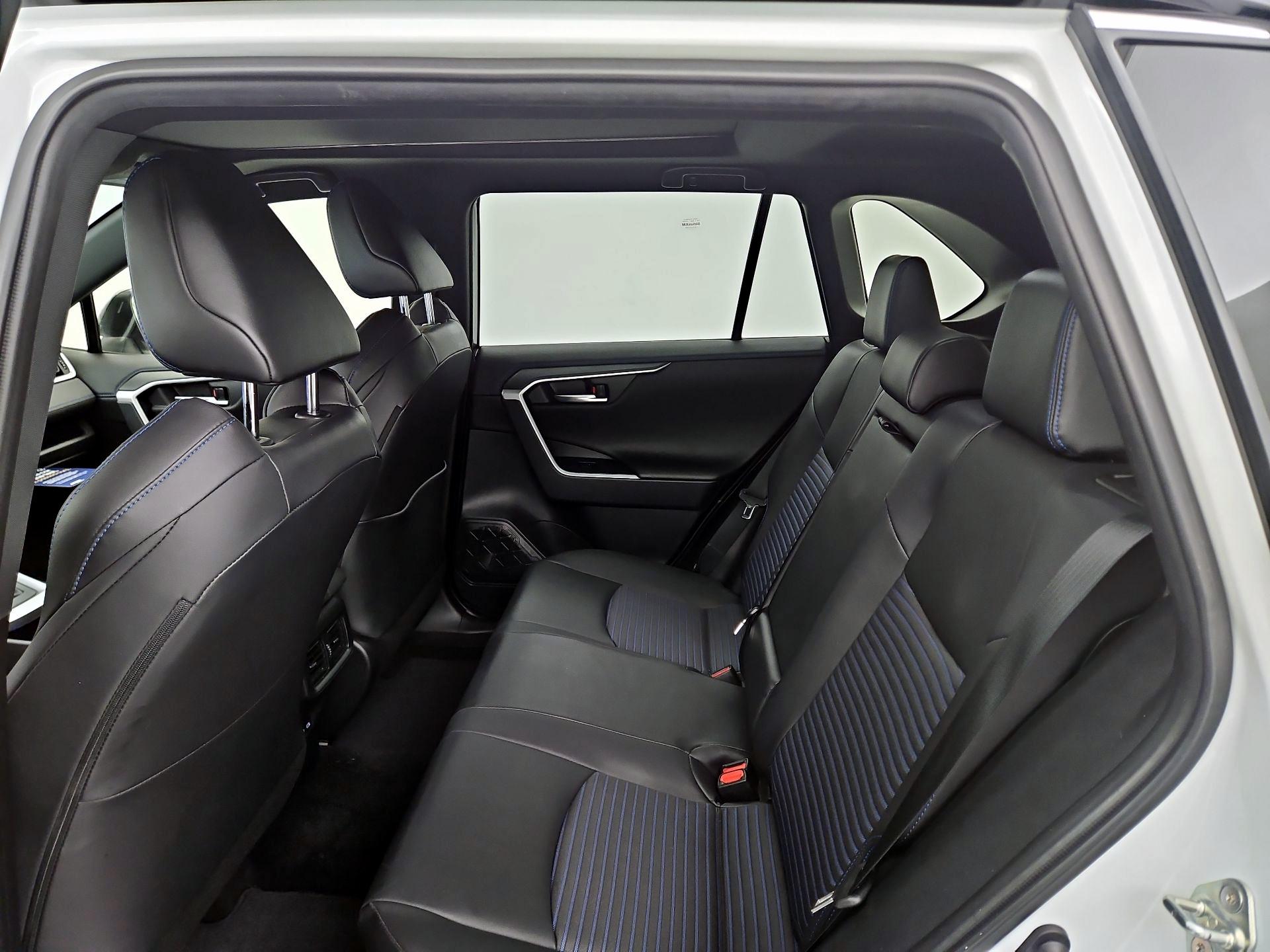 Thumbnail: 2024 Toyota RAV4 - 20