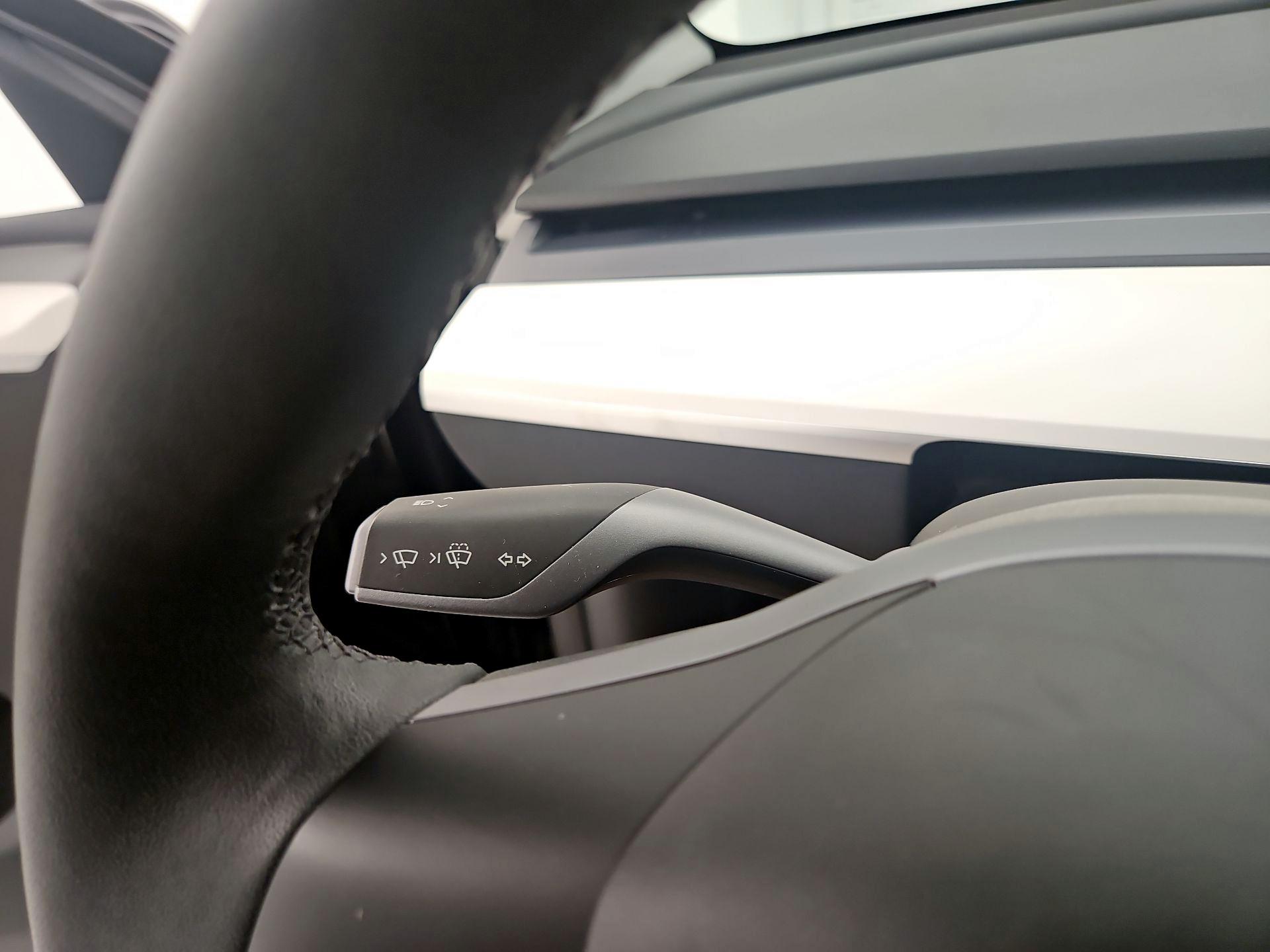 Thumbnail: 2023 Tesla Model Y - 13