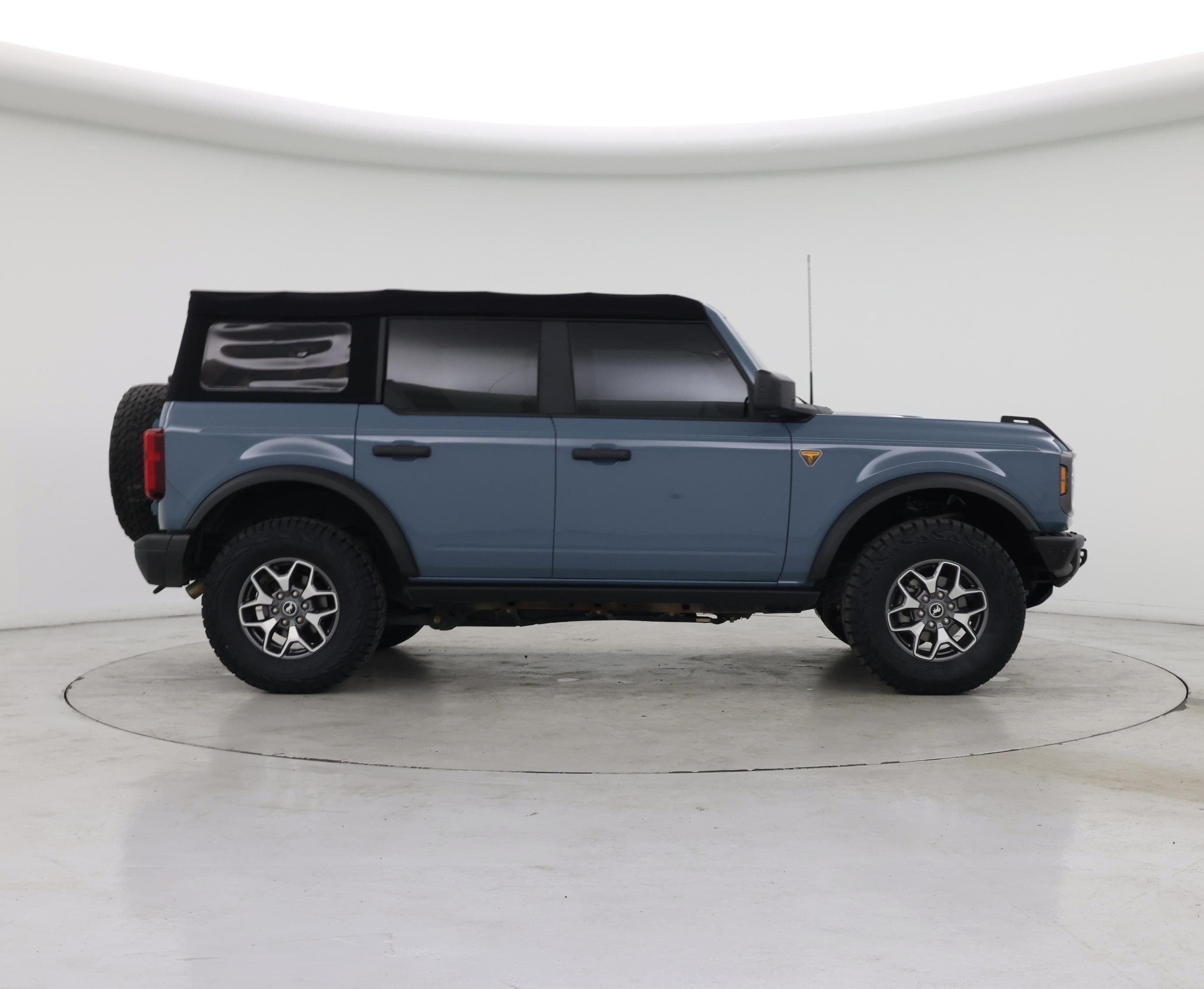 Thumbnail: 2023 Ford Bronco - 7