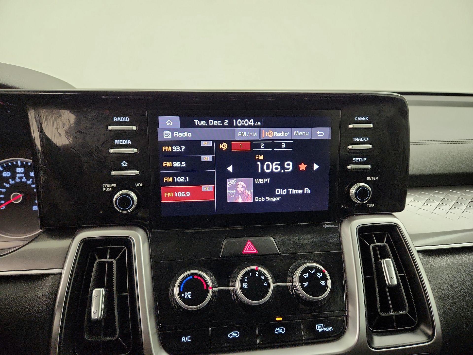 Thumbnail: 2023 Kia Sorento - 15