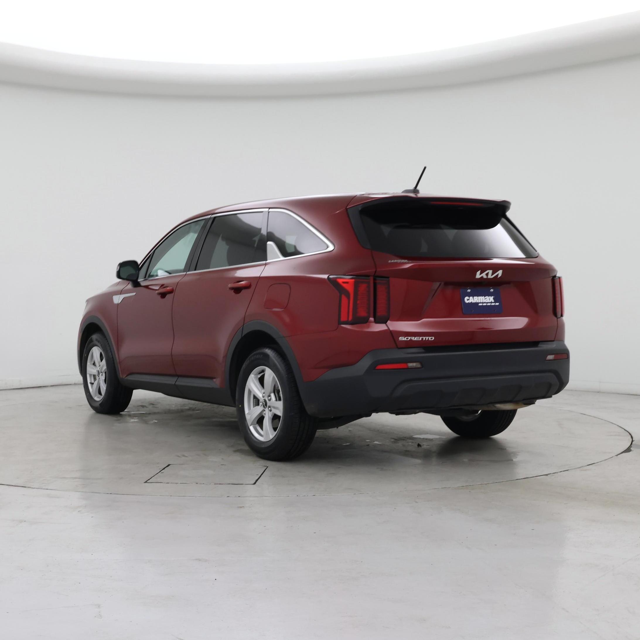 Thumbnail: 2023 Kia Sorento - 2