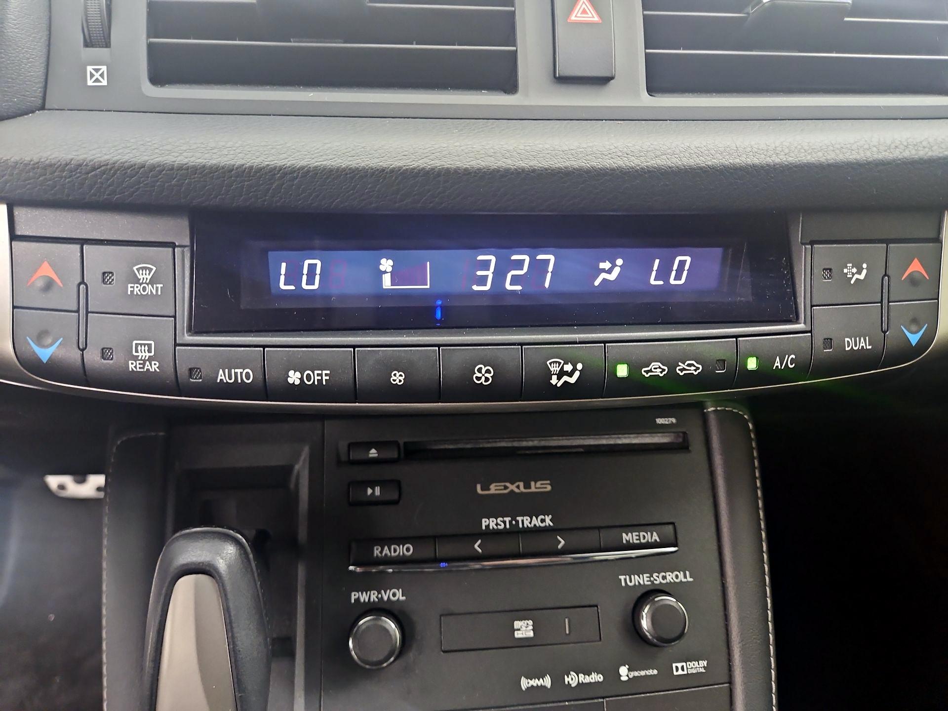 Thumbnail: 2014 Lexus CT - 17