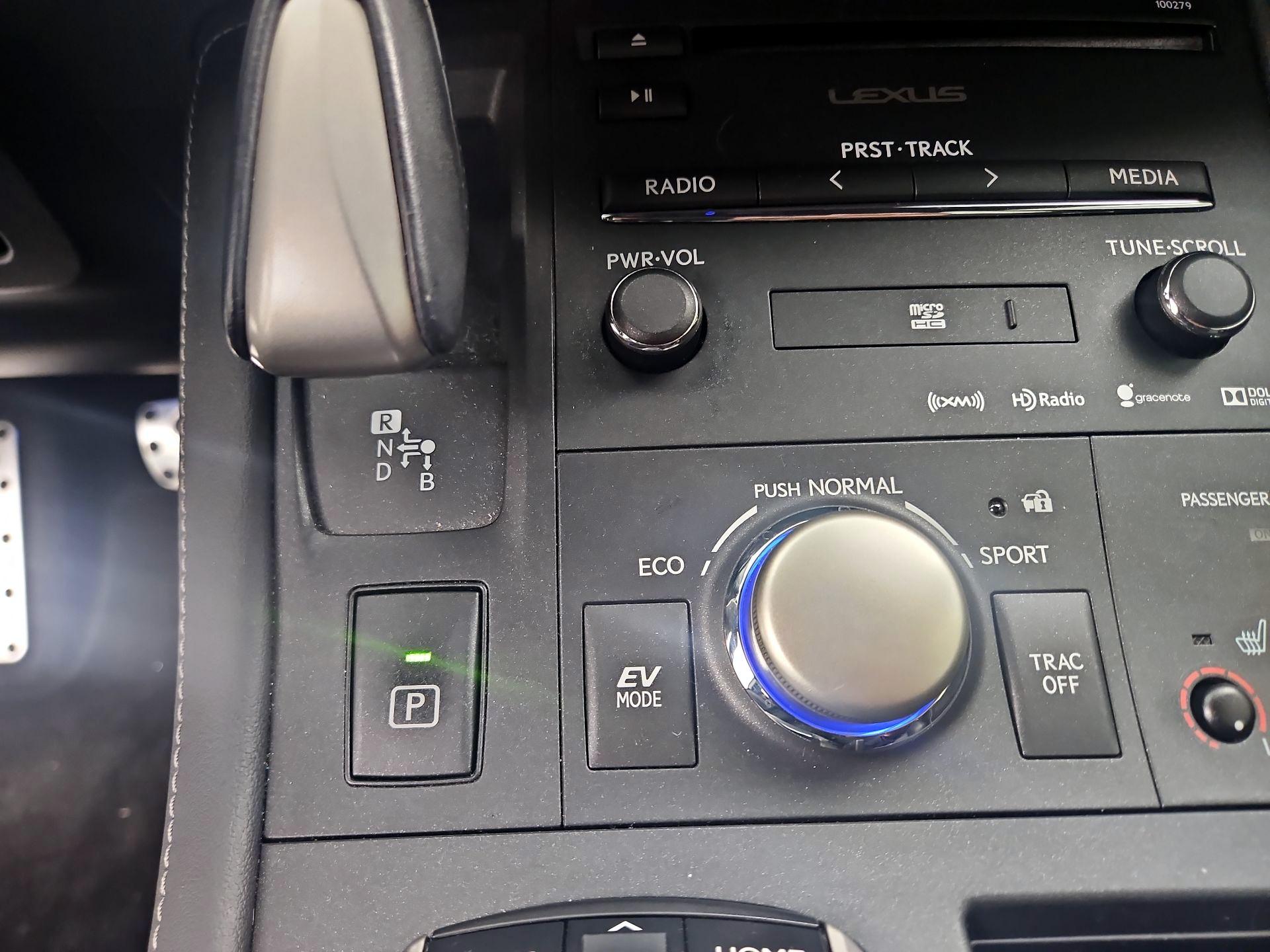 Thumbnail: 2014 Lexus CT - 18