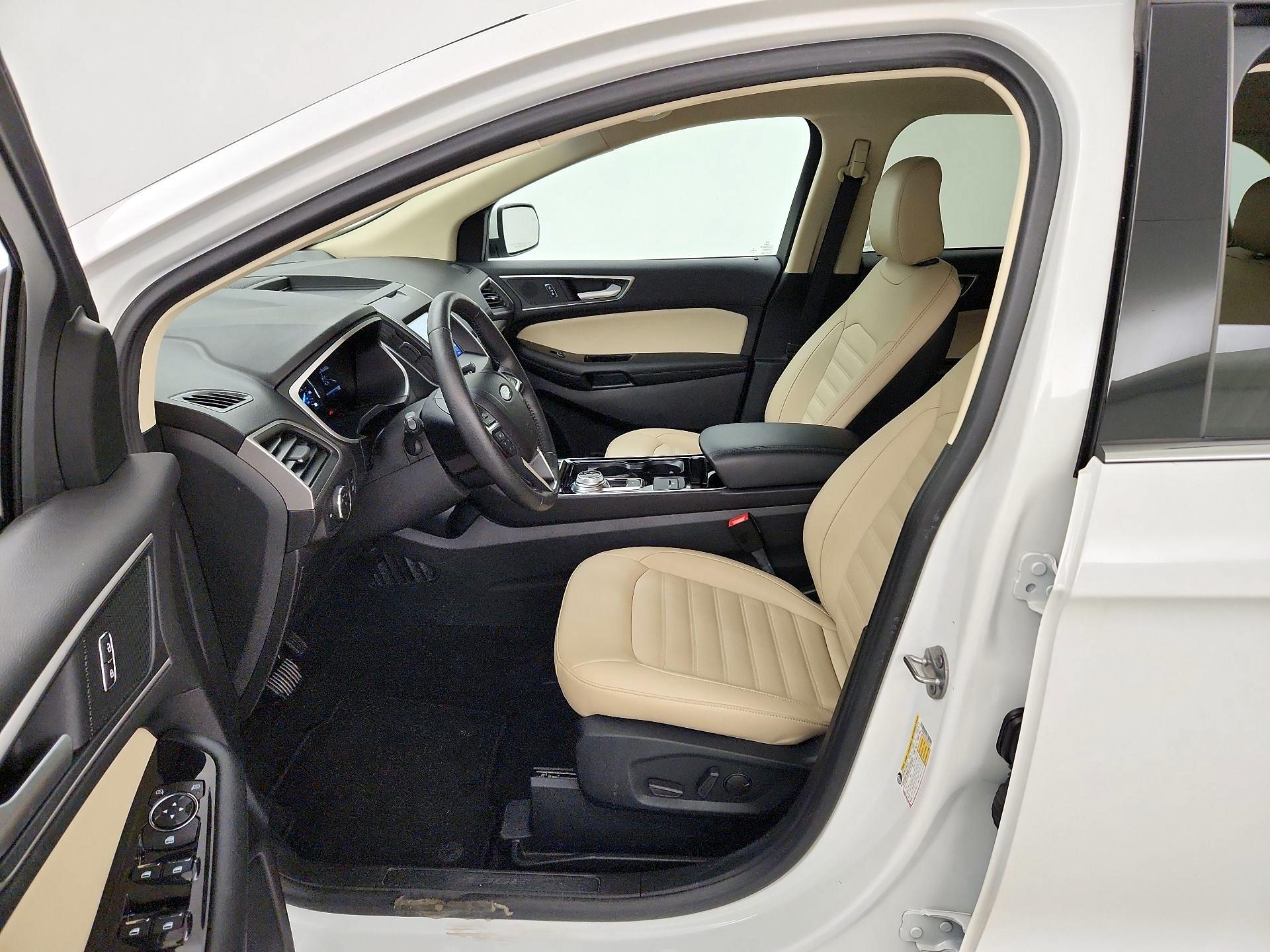 Thumbnail: 2020 Ford Edge - 11