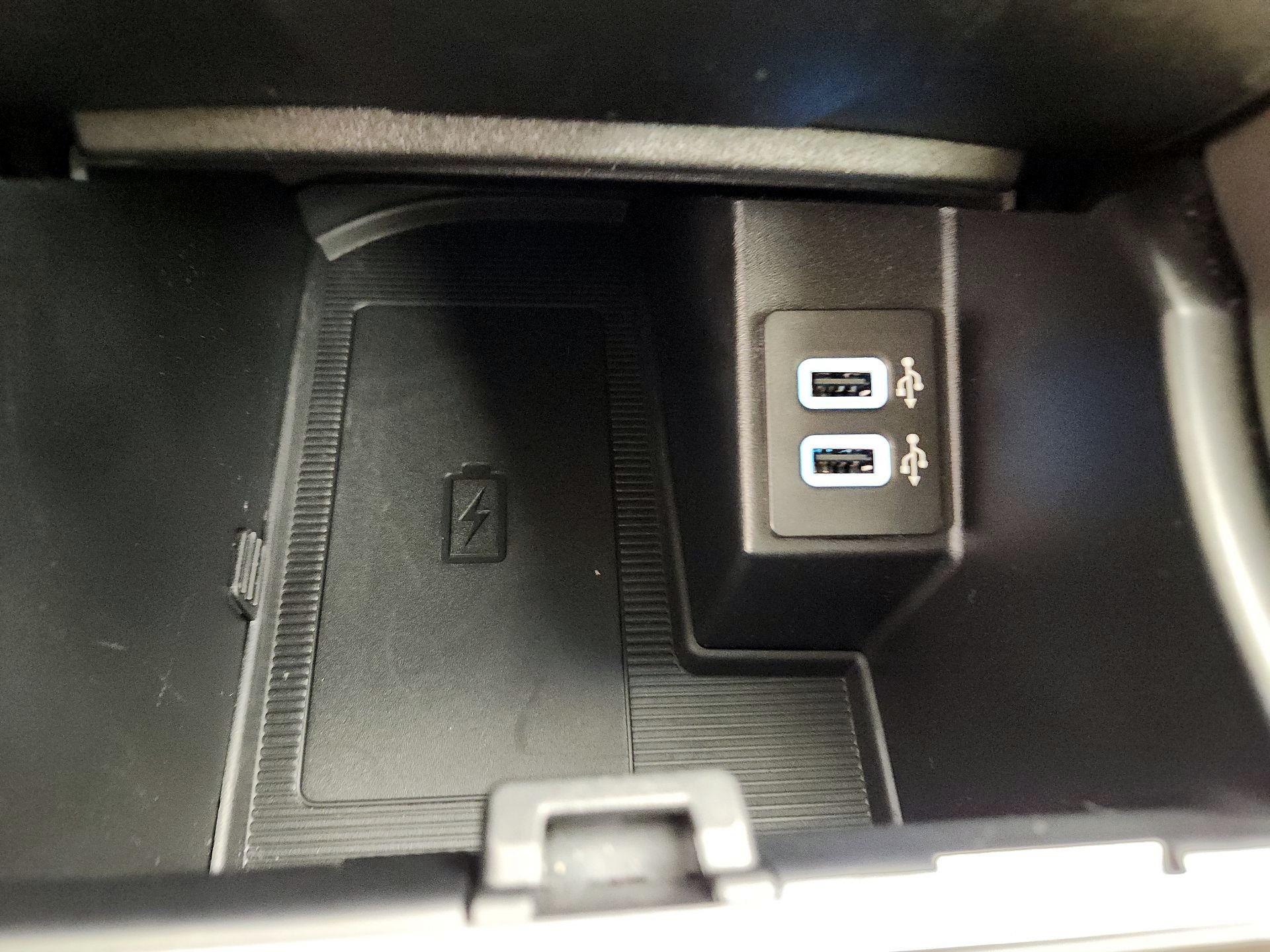 Thumbnail: 2020 Ford Edge - 19