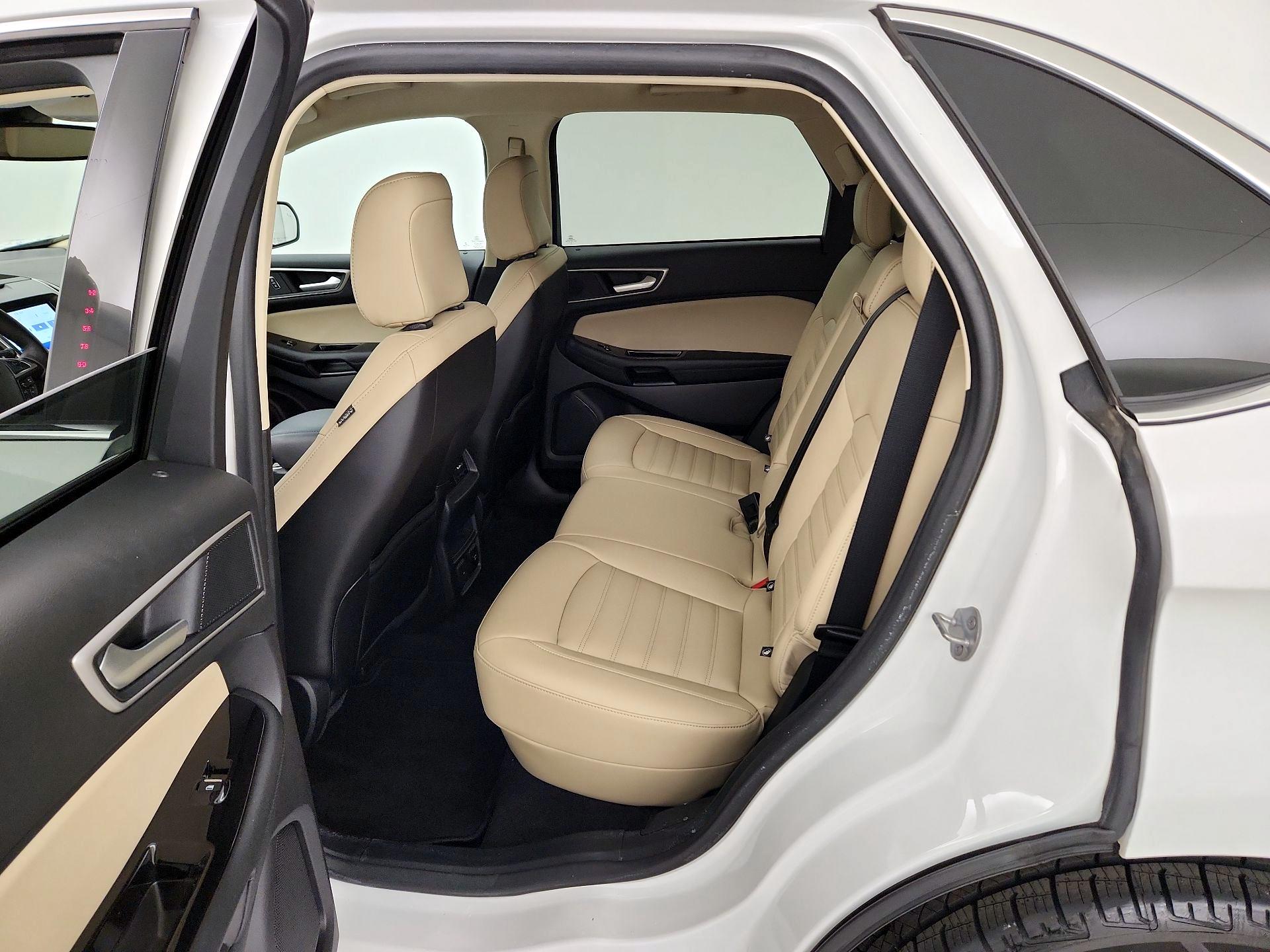 Thumbnail: 2020 Ford Edge - 20