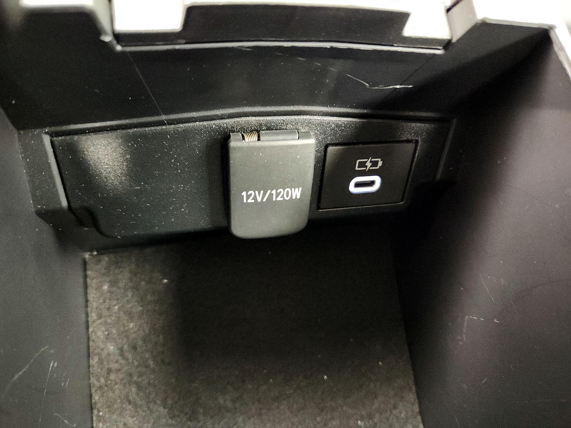 Thumbnail: 2024 Toyota Corolla - 18